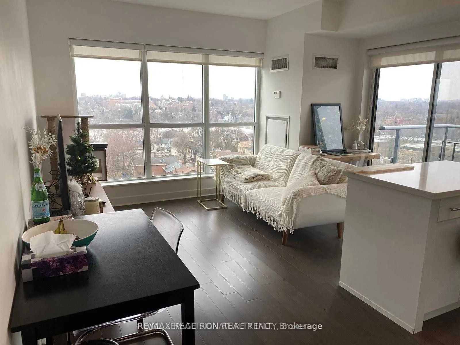 58 Orchard View Boulevard, #1102