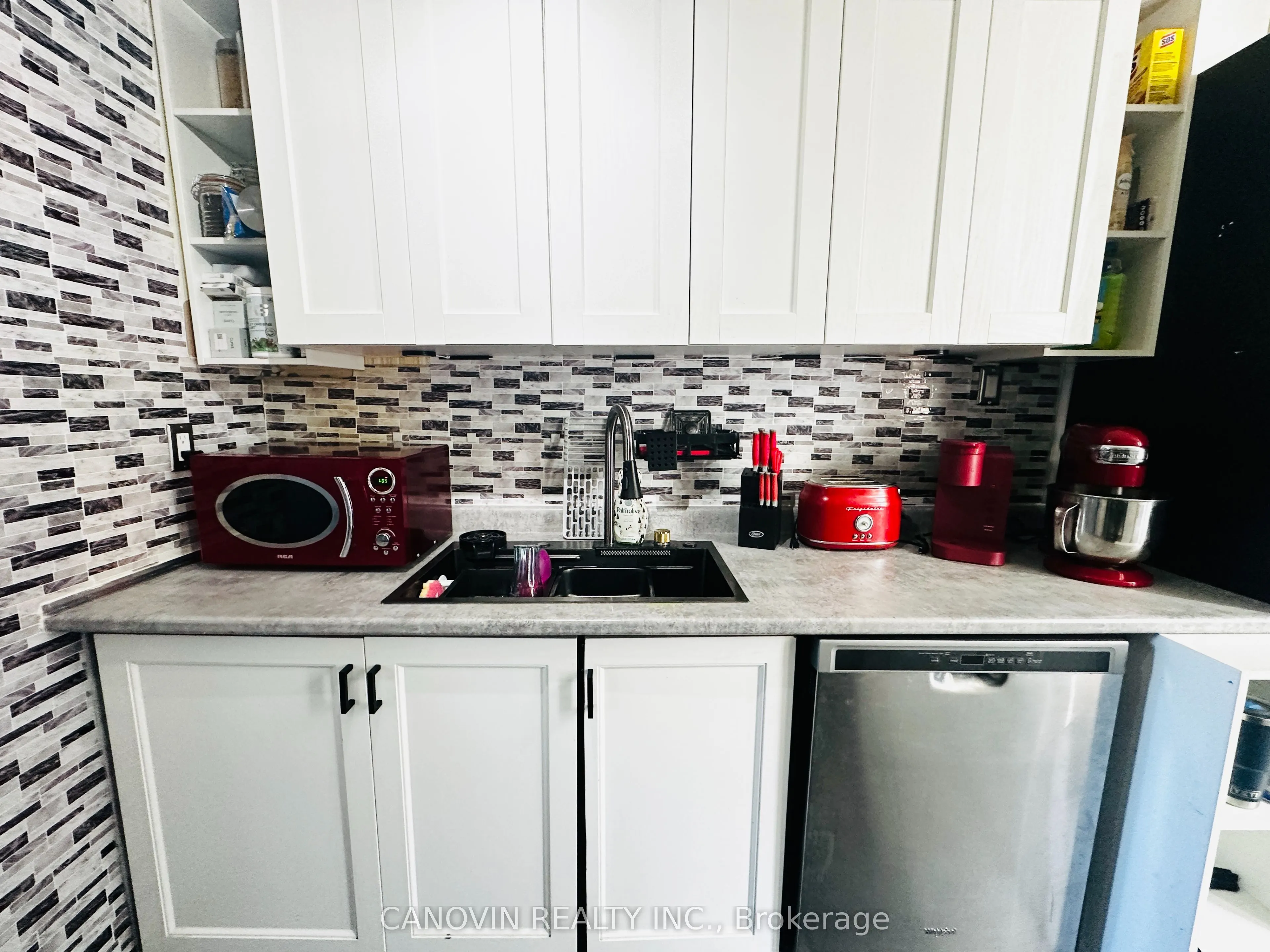 205 Hilda Avenue, #310