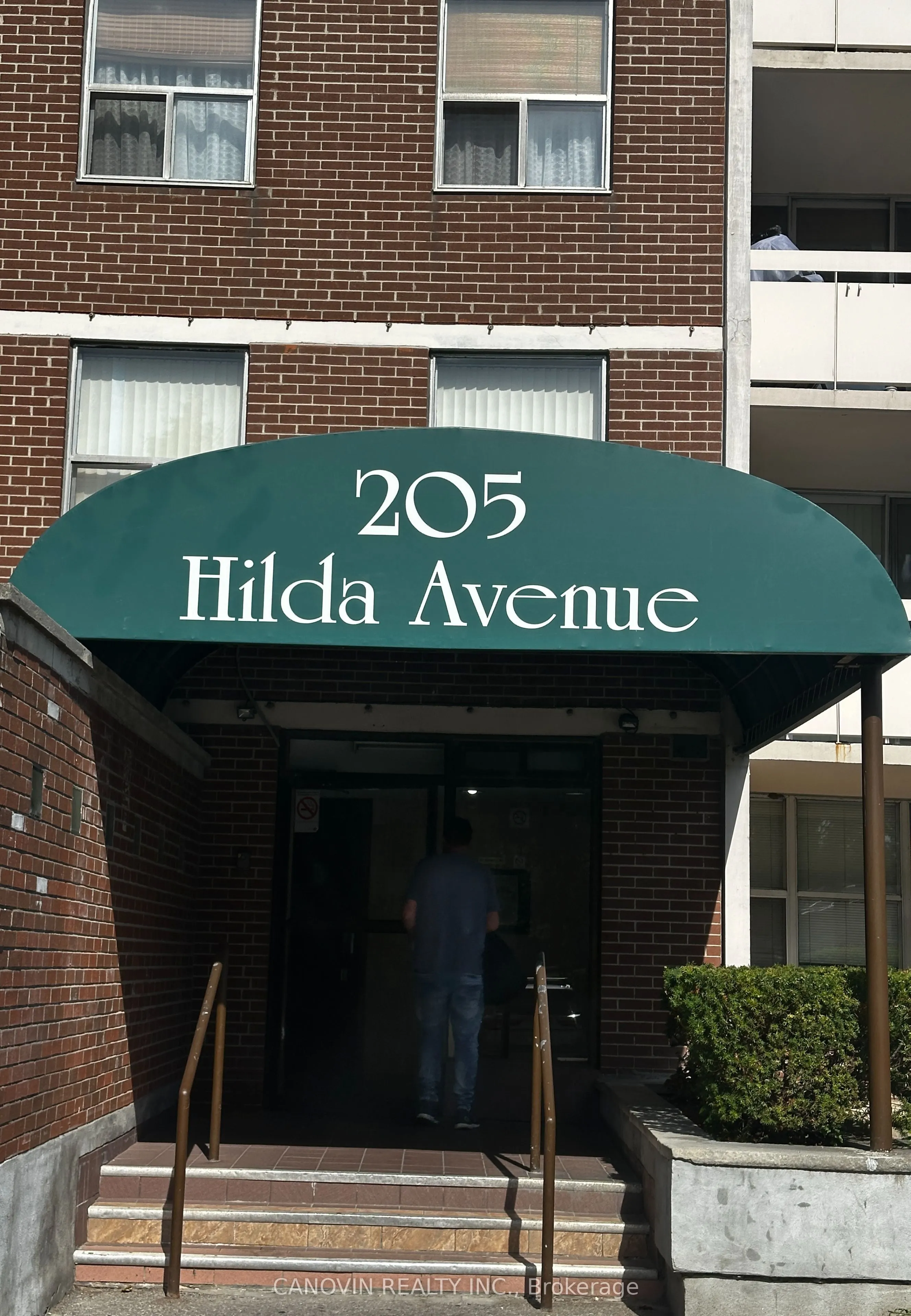 205 Hilda Avenue, #310