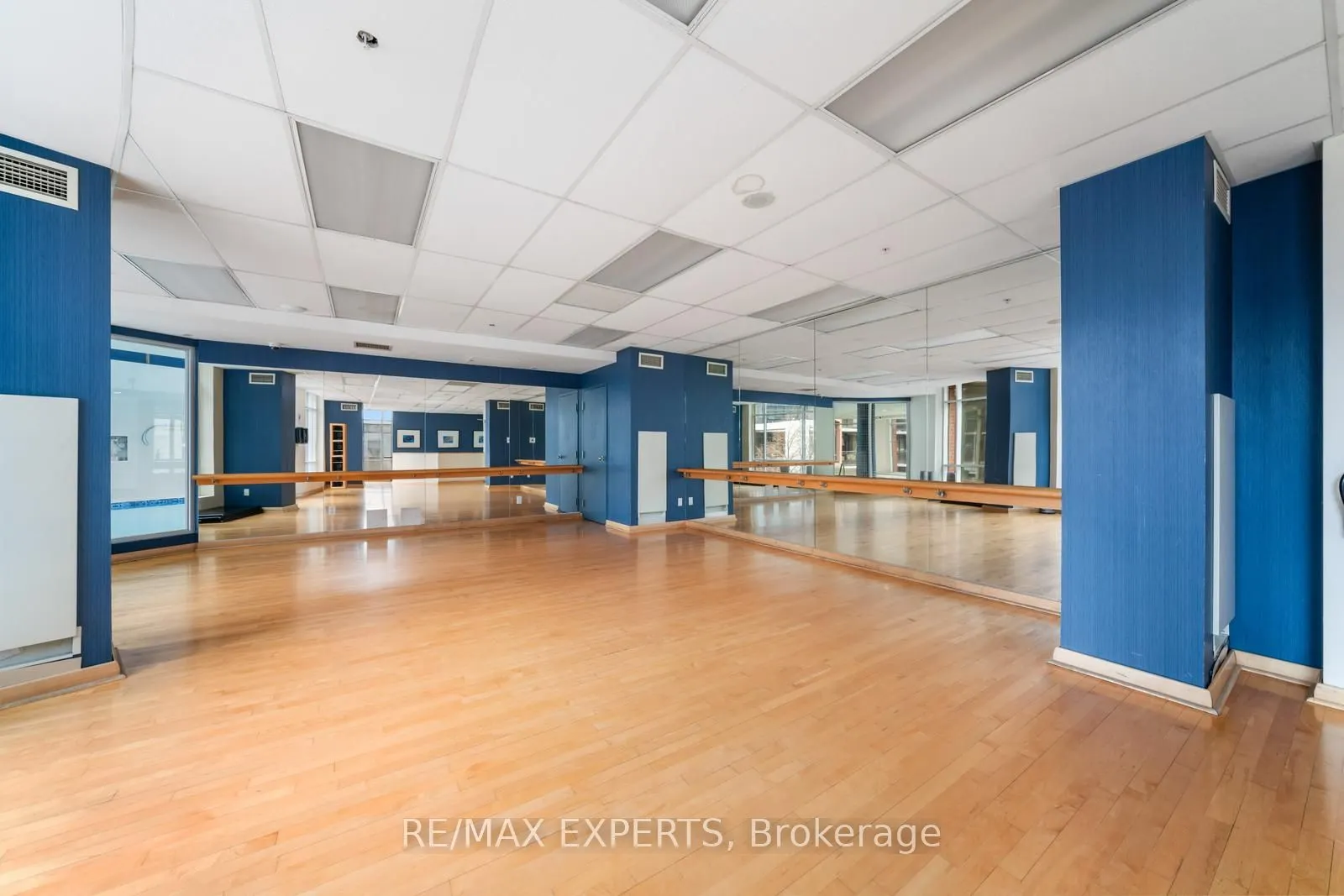 33 Sheppard Avenue E, #510