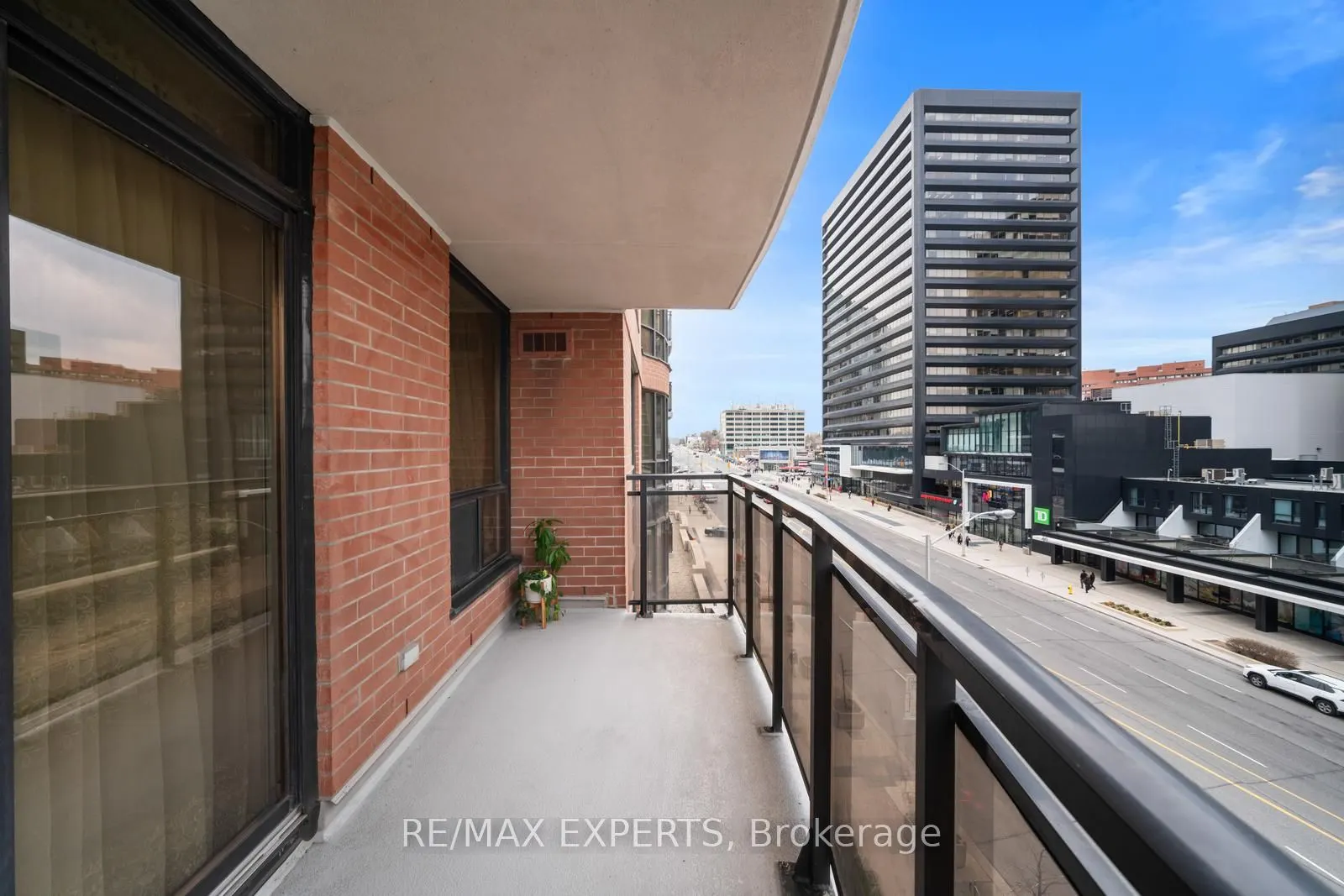 33 Sheppard Avenue E, #510