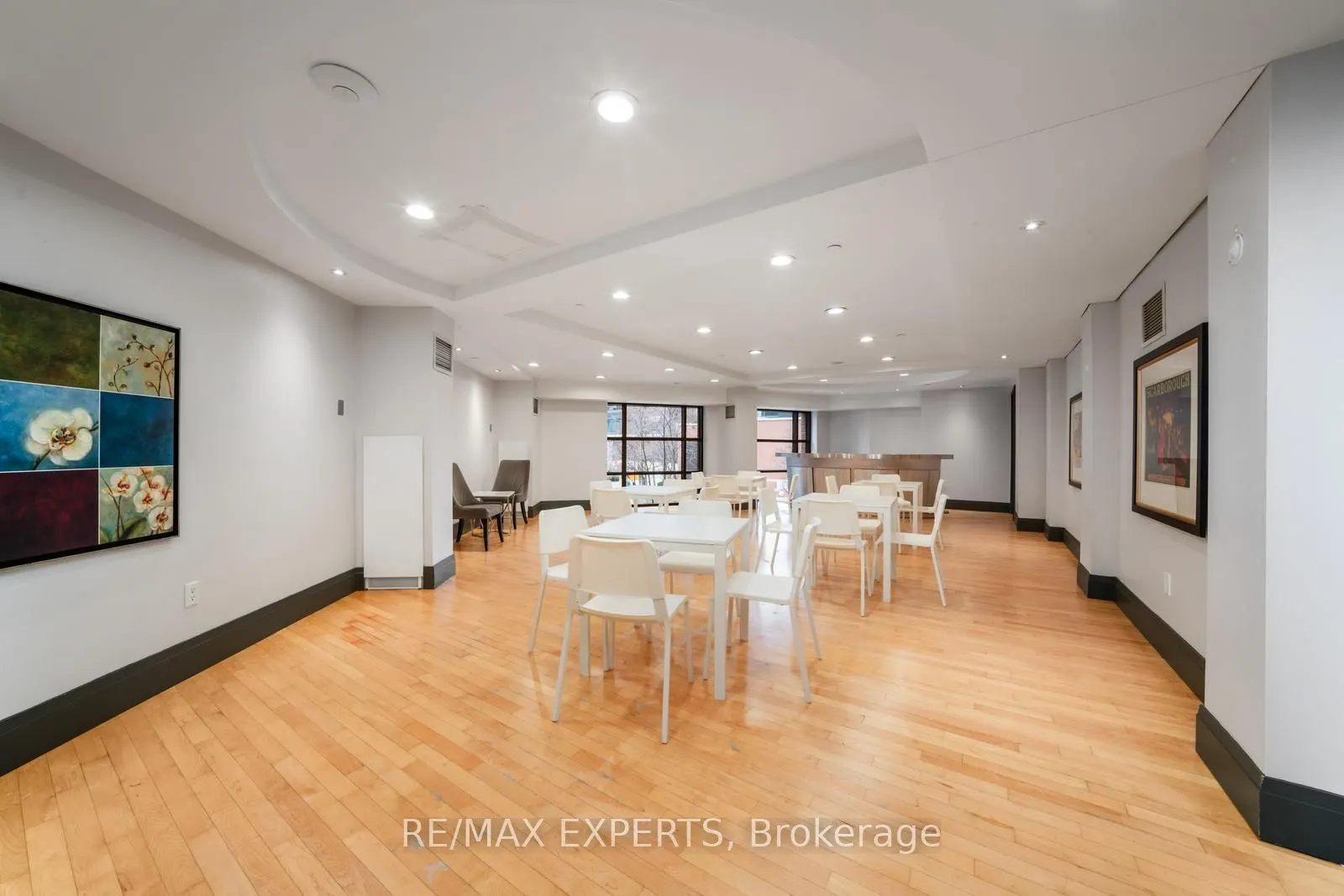 33 Sheppard Avenue E, #510