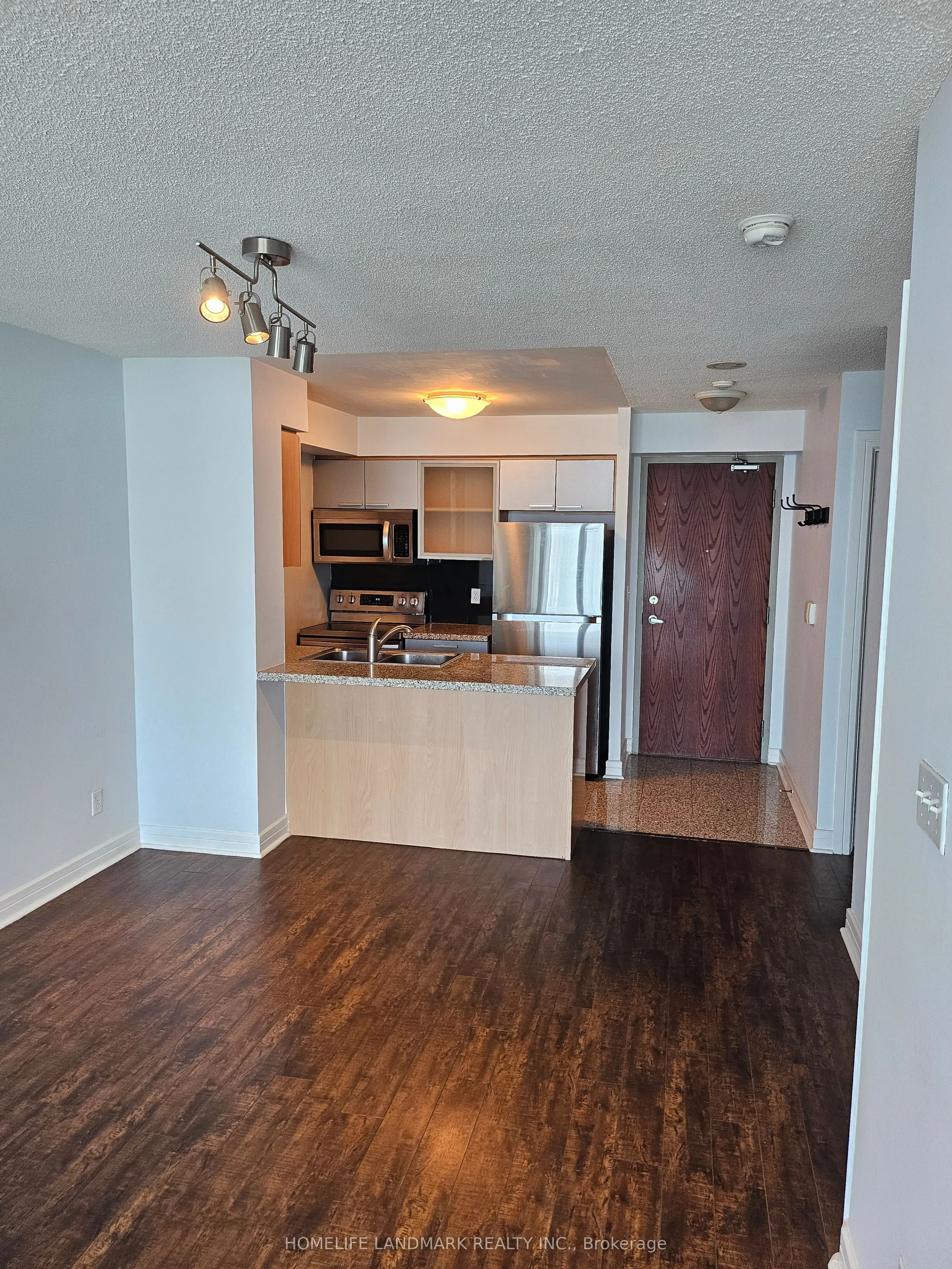 18 Harrison Garden Boulevard, #2606