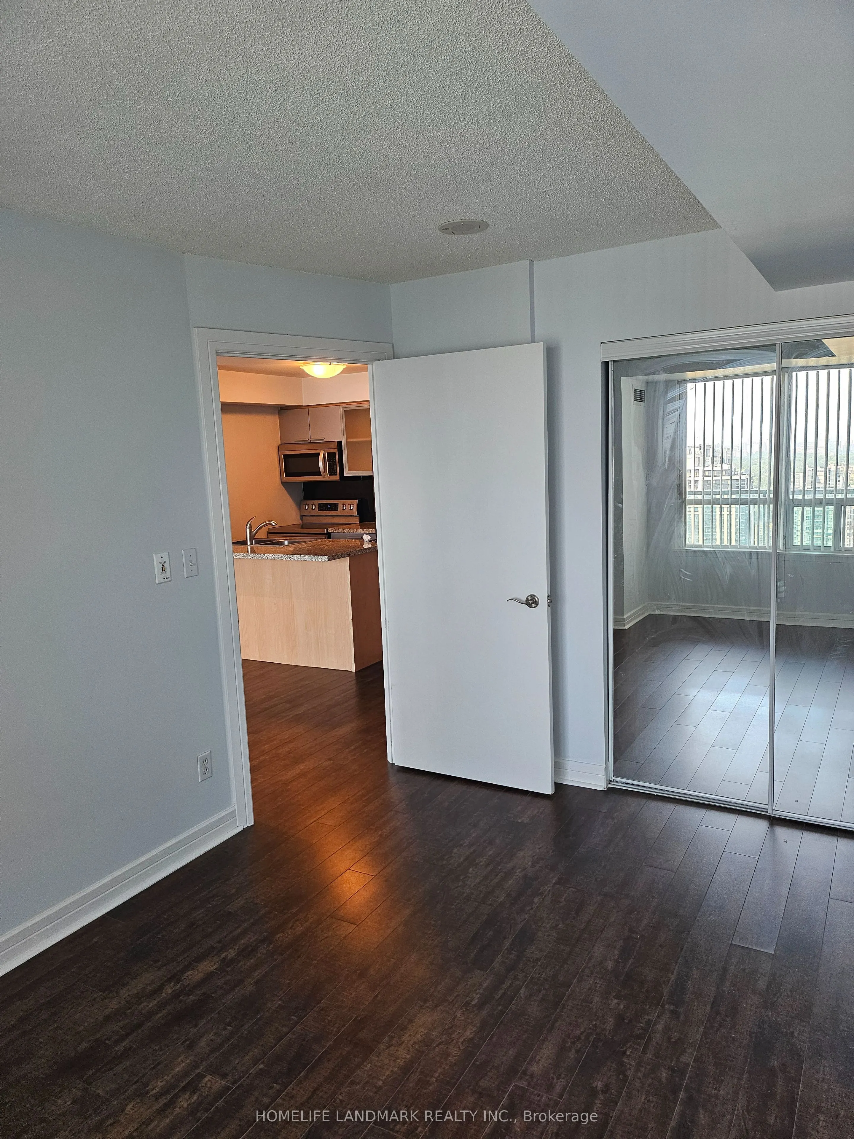 18 Harrison Garden Boulevard, #2606