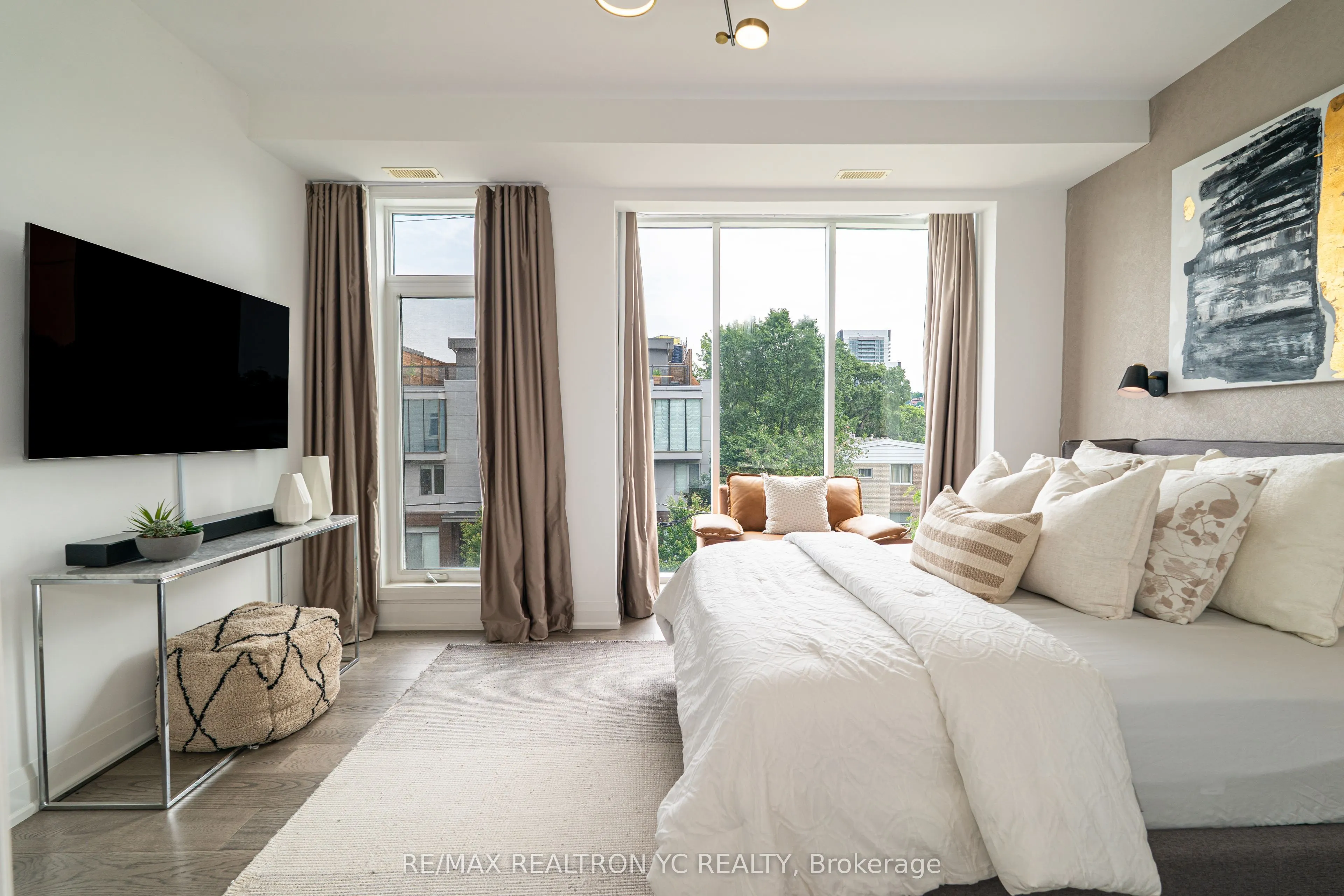 18 Greenbriar Road, #4