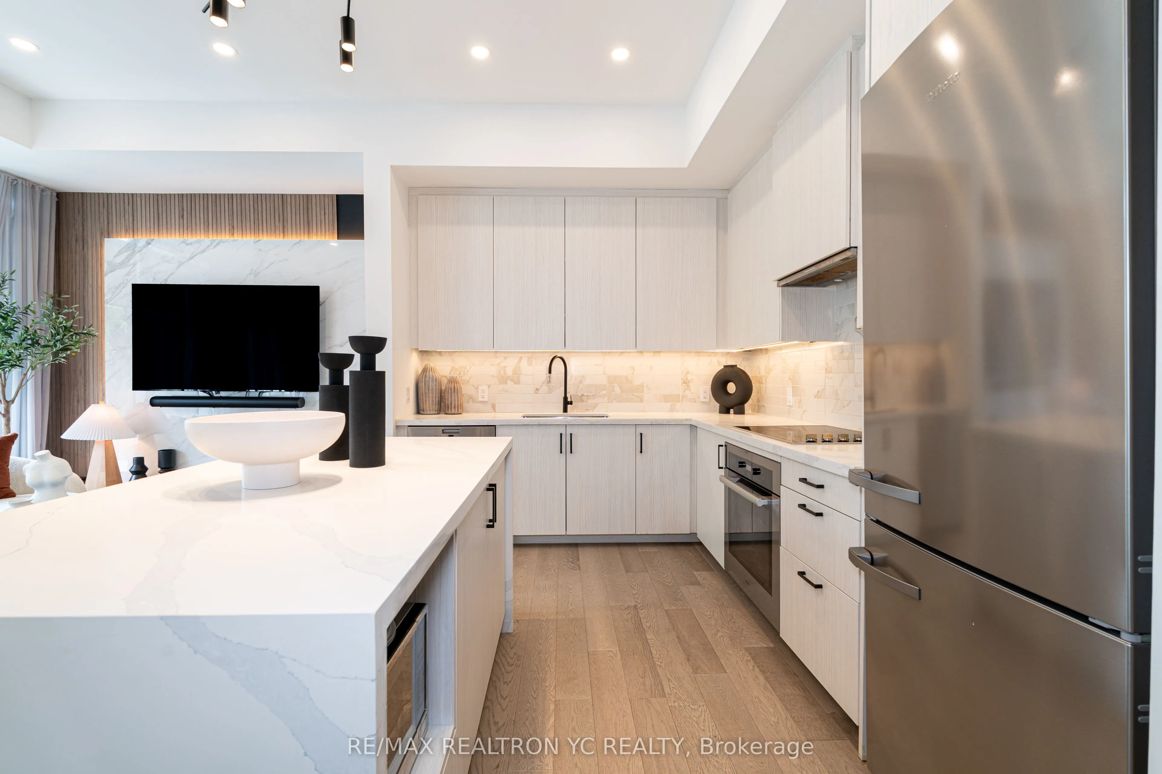 18 Greenbriar Road, #4