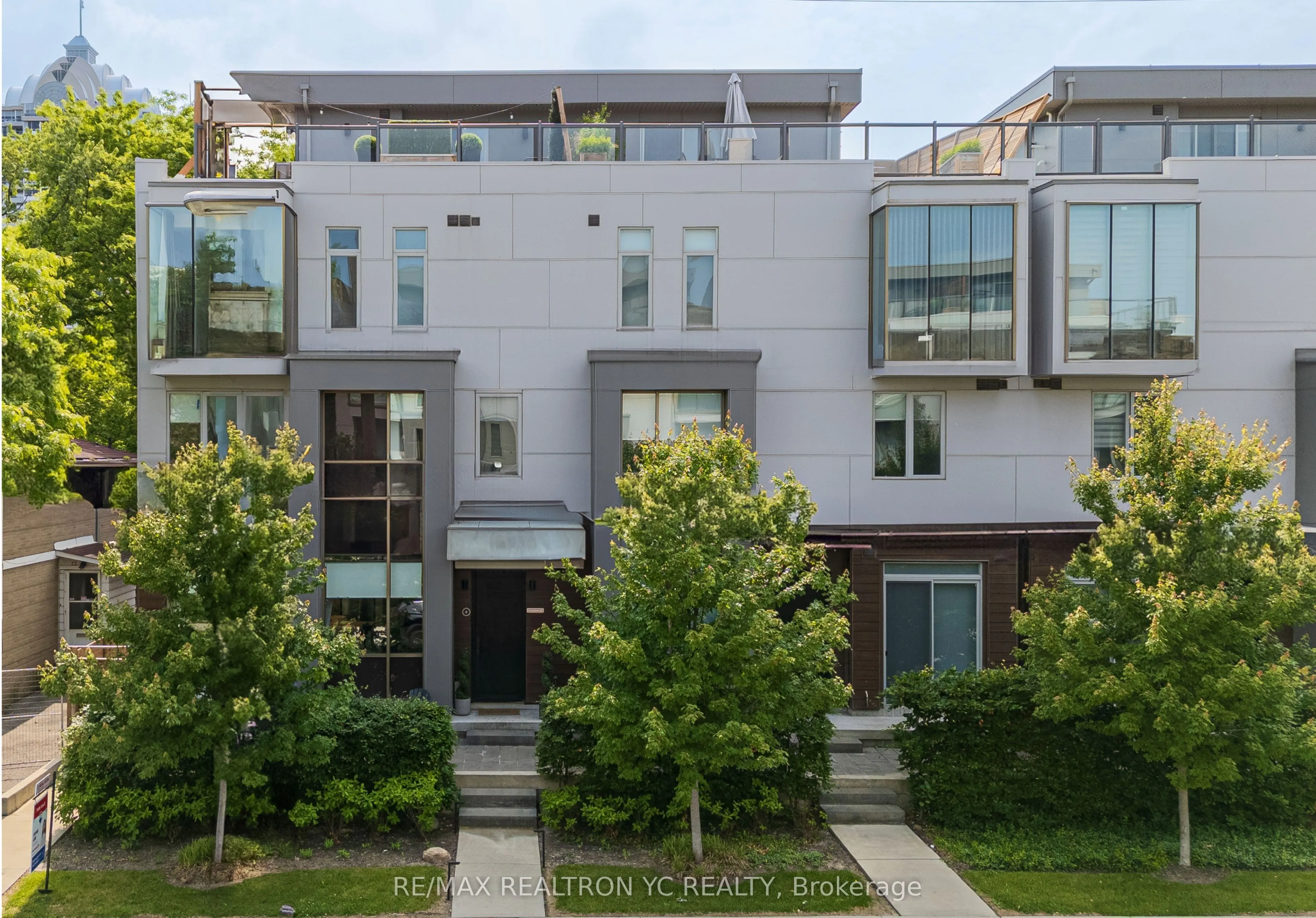 18 Greenbriar Road, #4