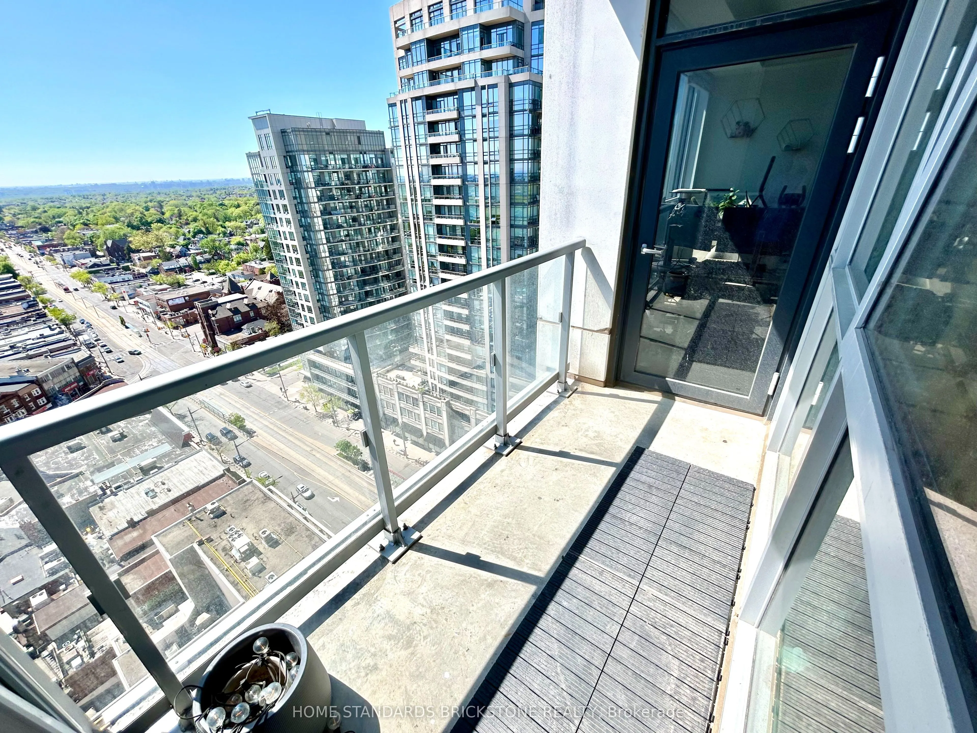 501 St.Clair Avenue W, #1810