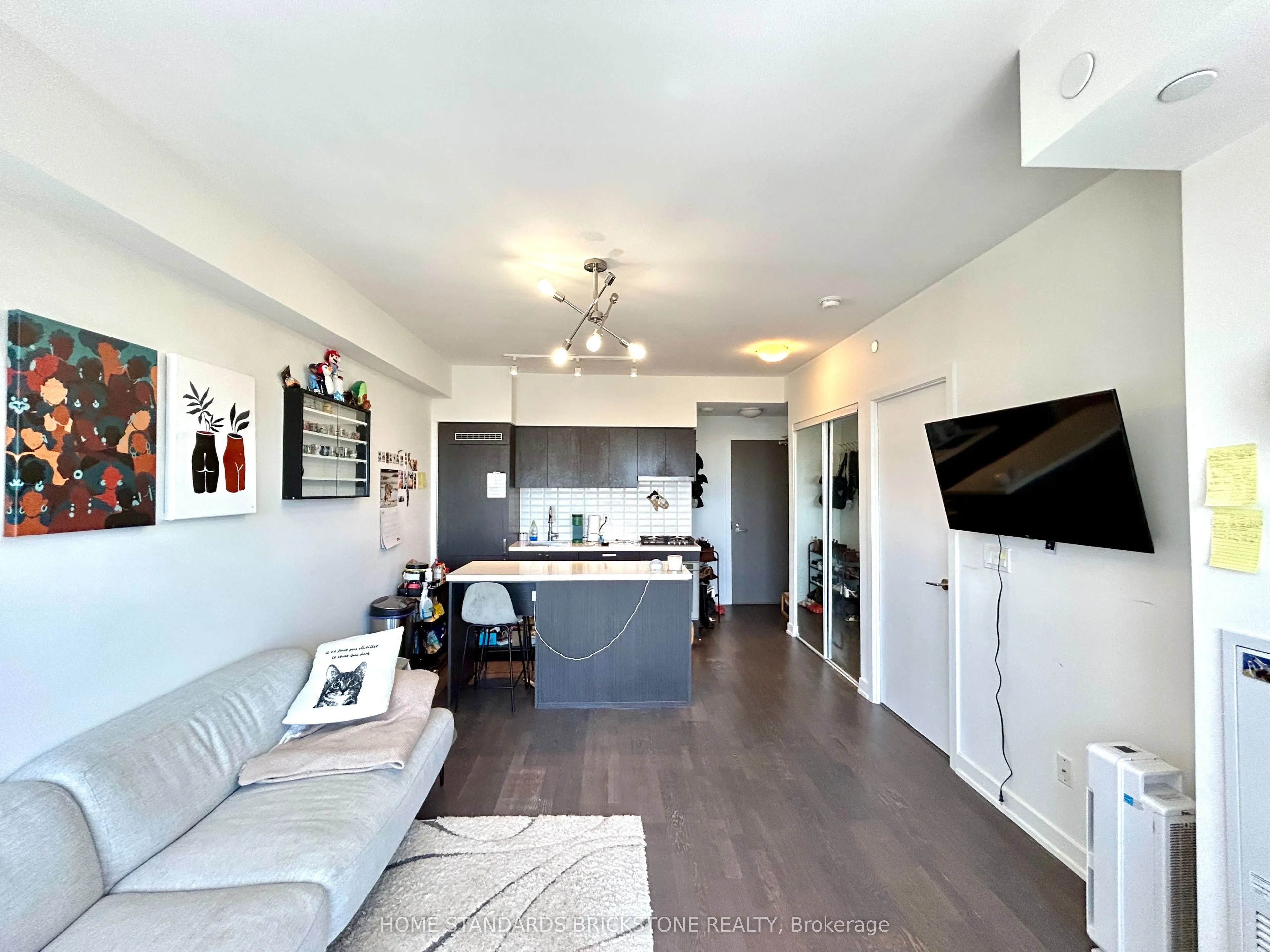 501 St.Clair Avenue W, #1810
