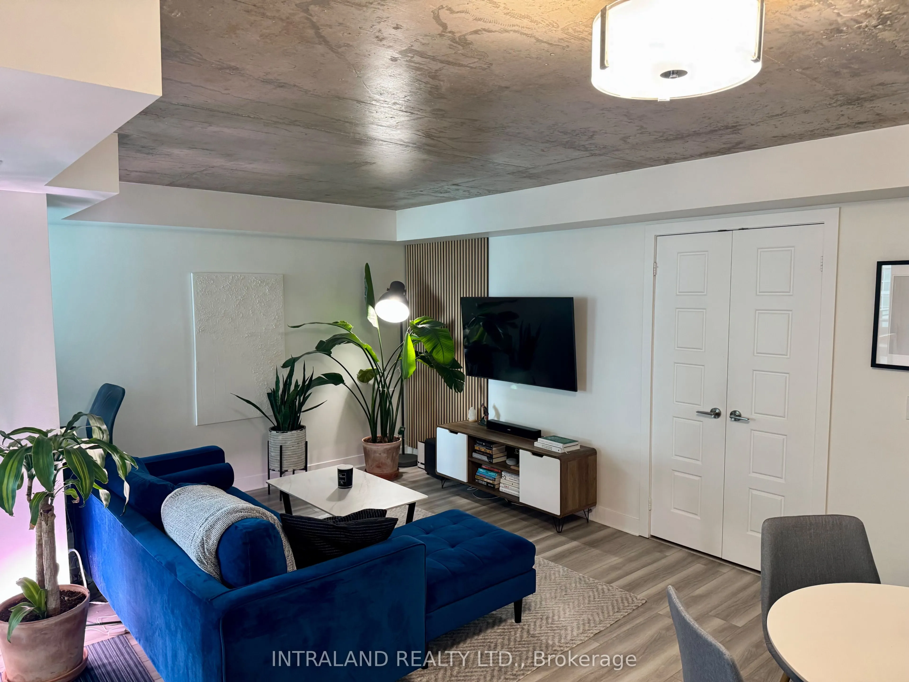 100 Western Battery Road, #1411