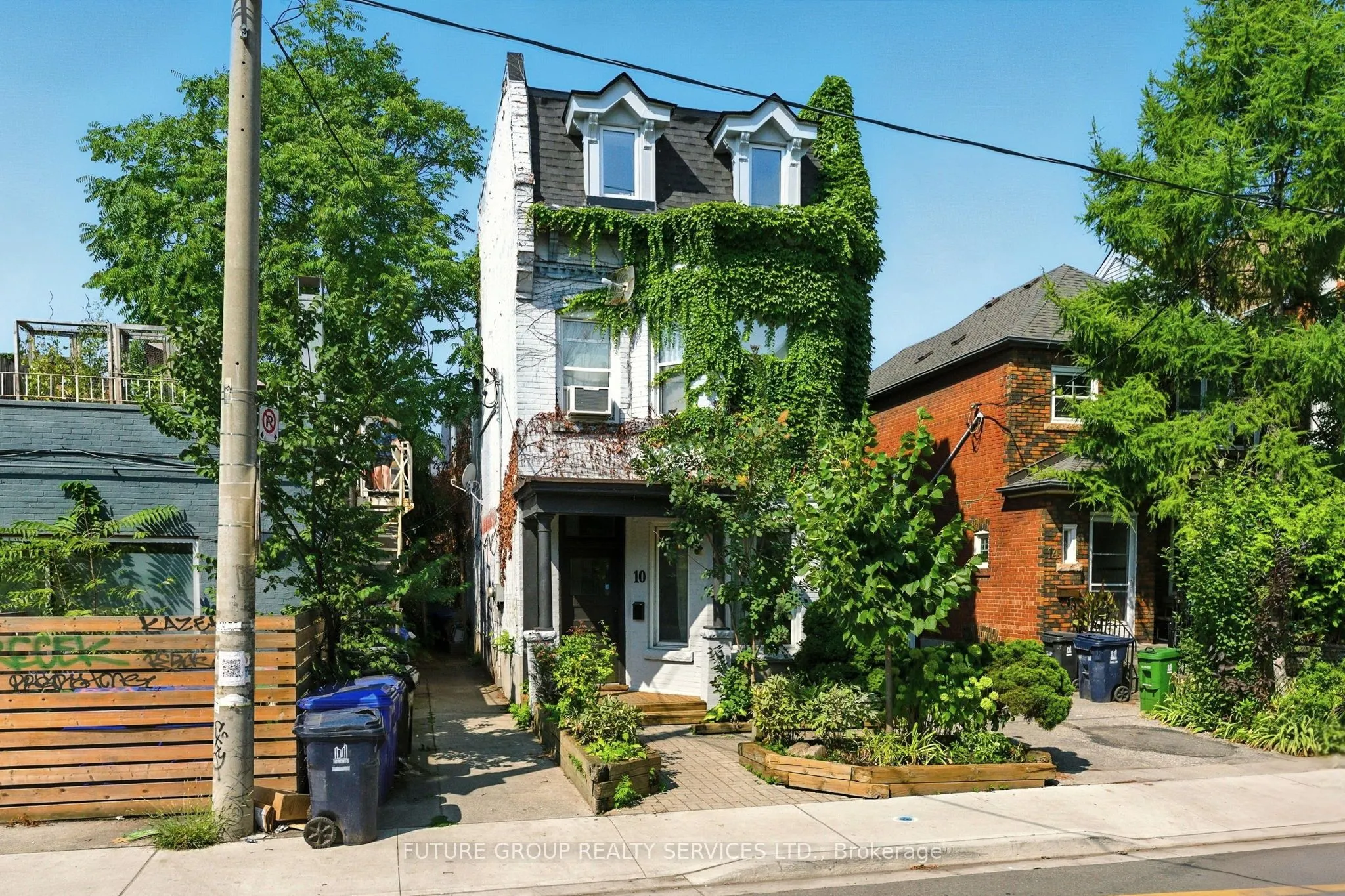 10 Borden Street