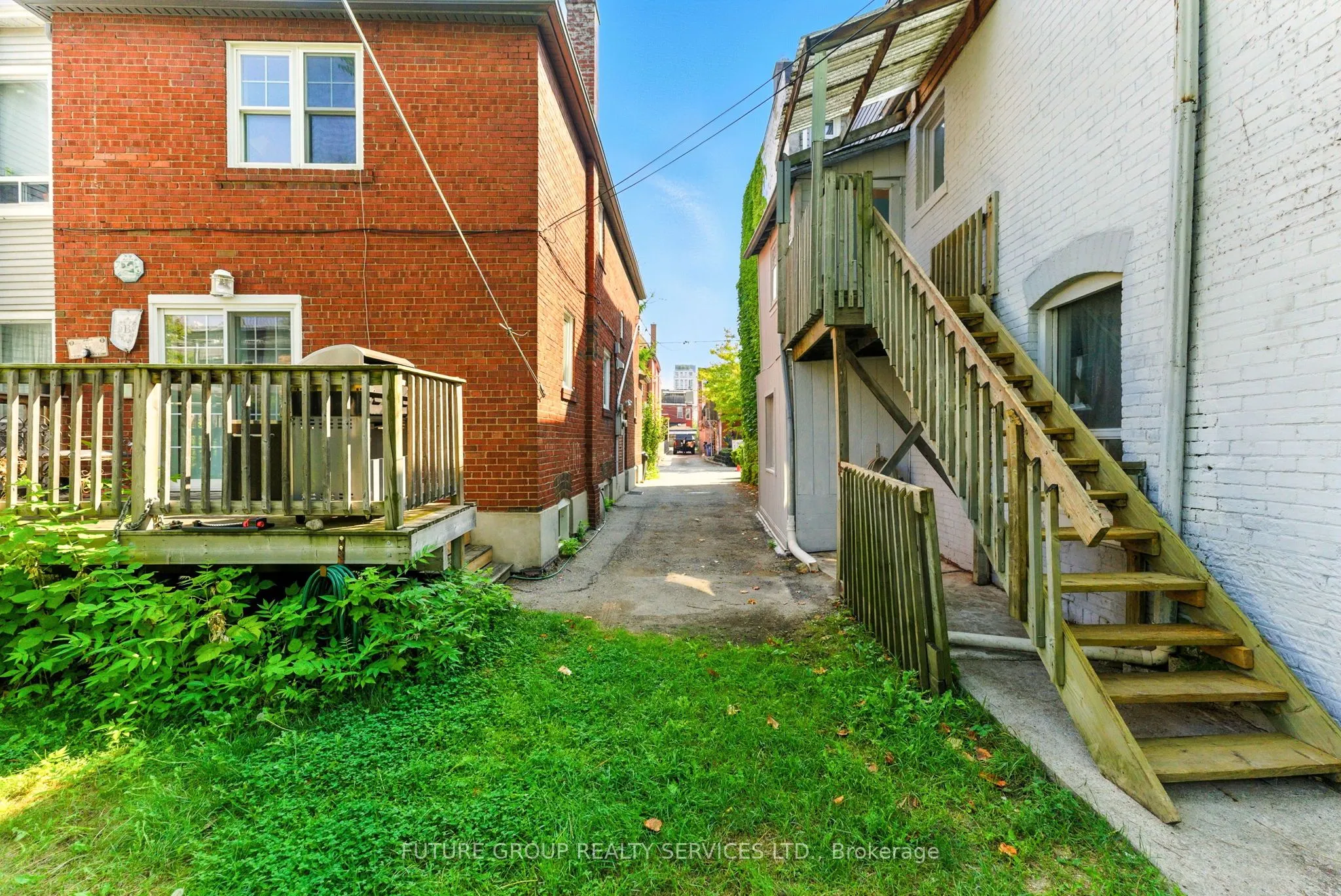 10 Borden Street
