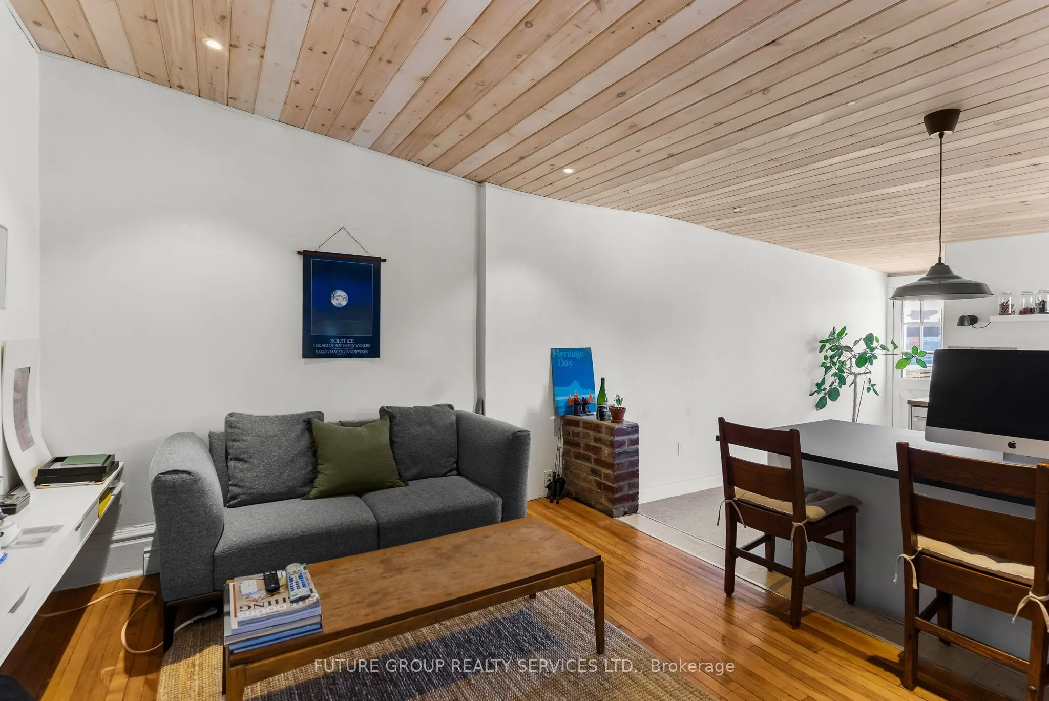 10 Borden Street