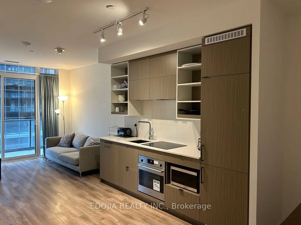 20 Edward Street, #503