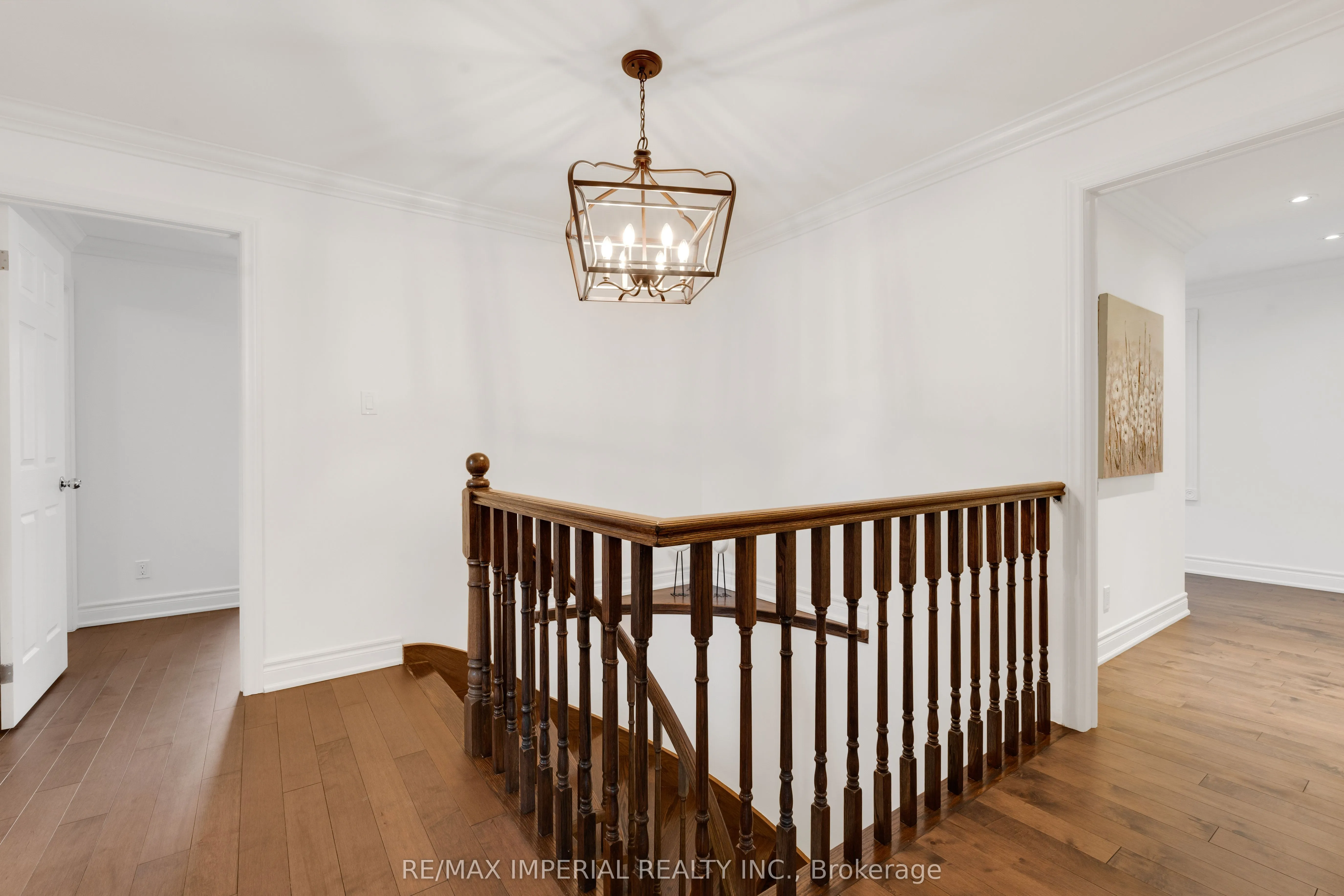 263 Upper Highland Crescent