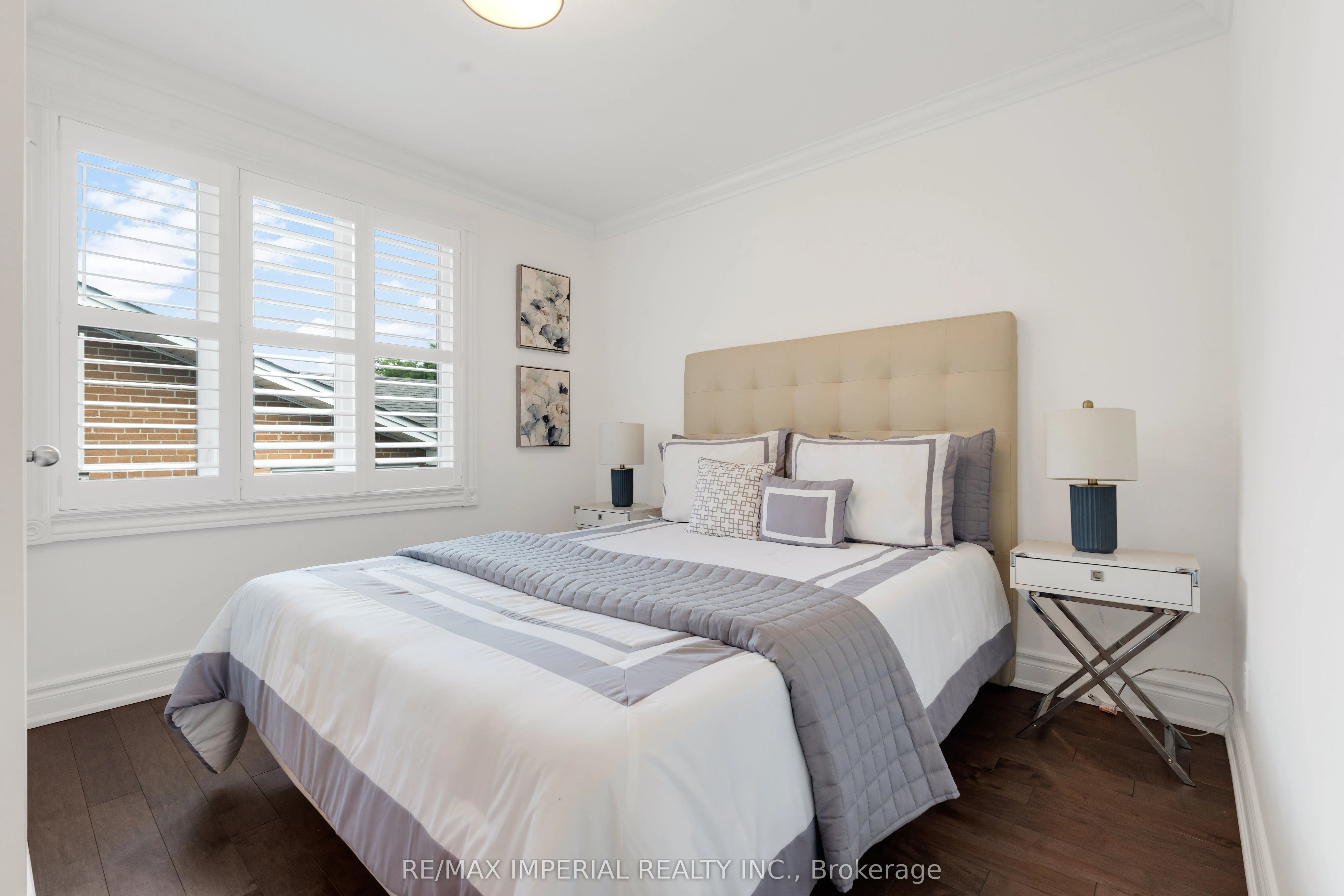 263 Upper Highland Crescent