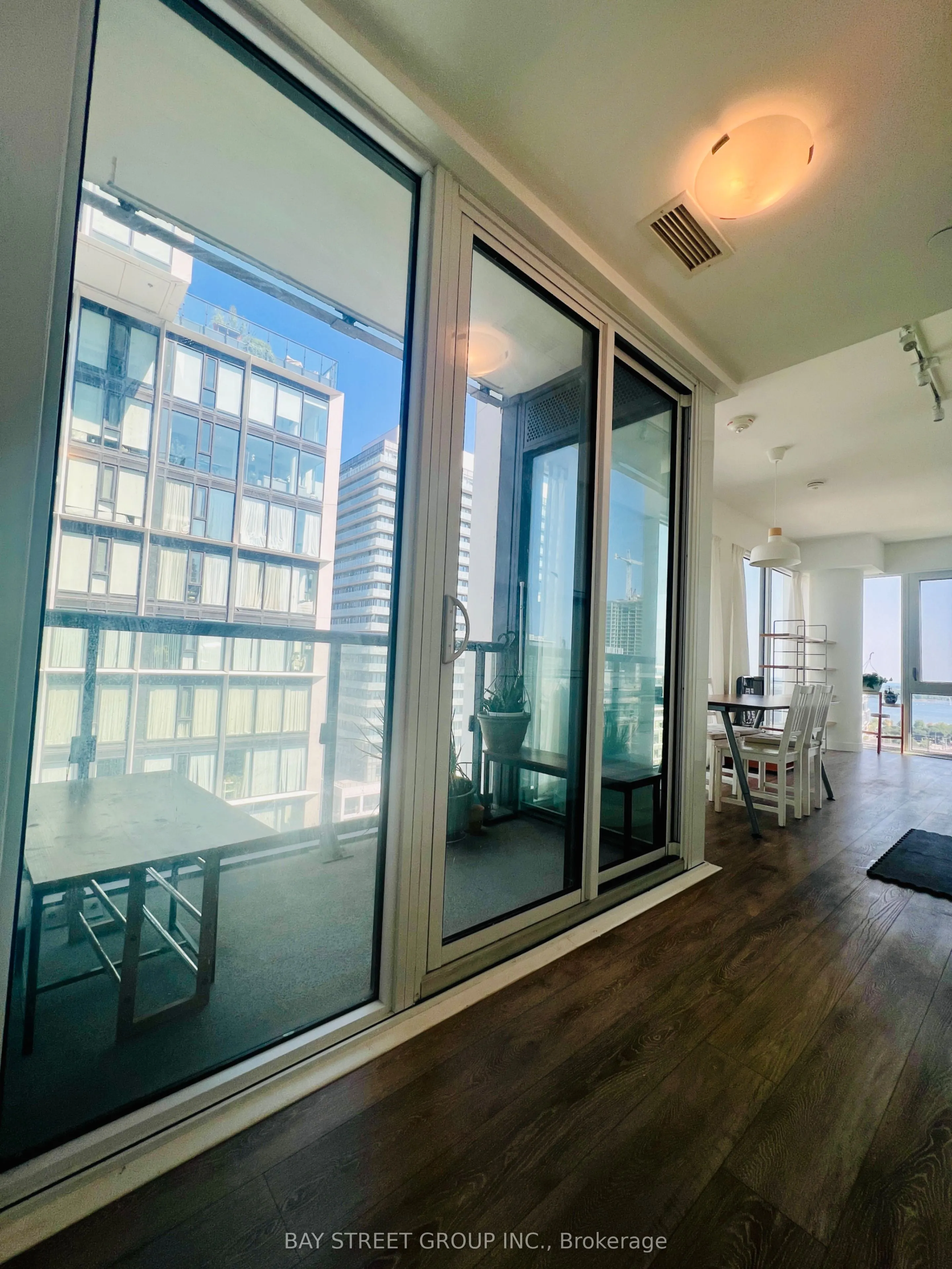 158 Front Street E, #1809