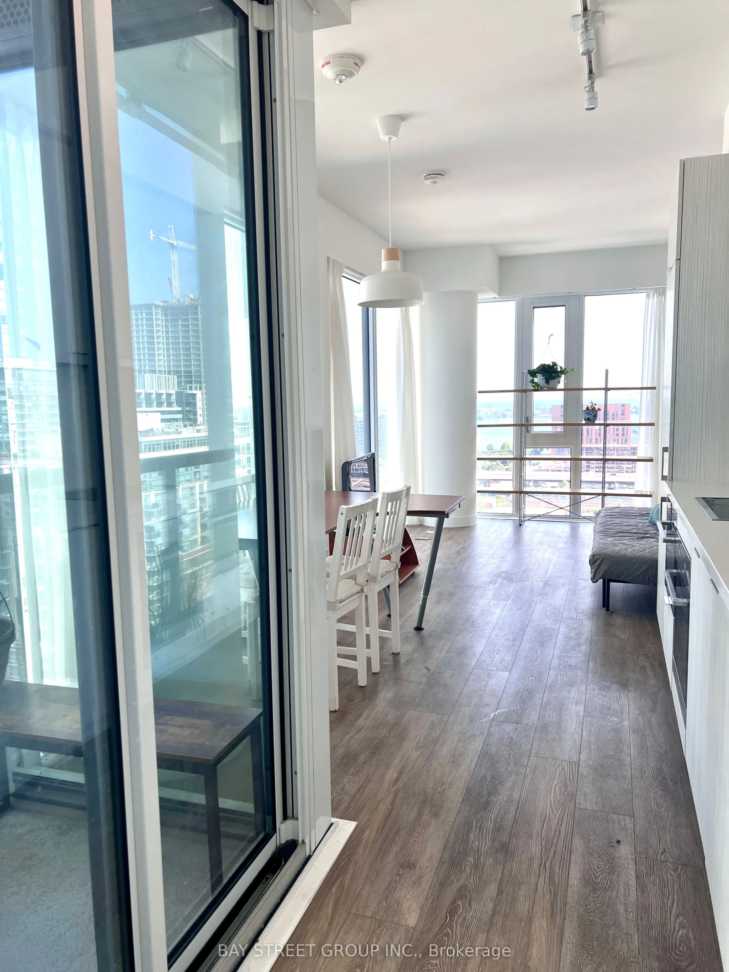 158 Front Street E, #1809
