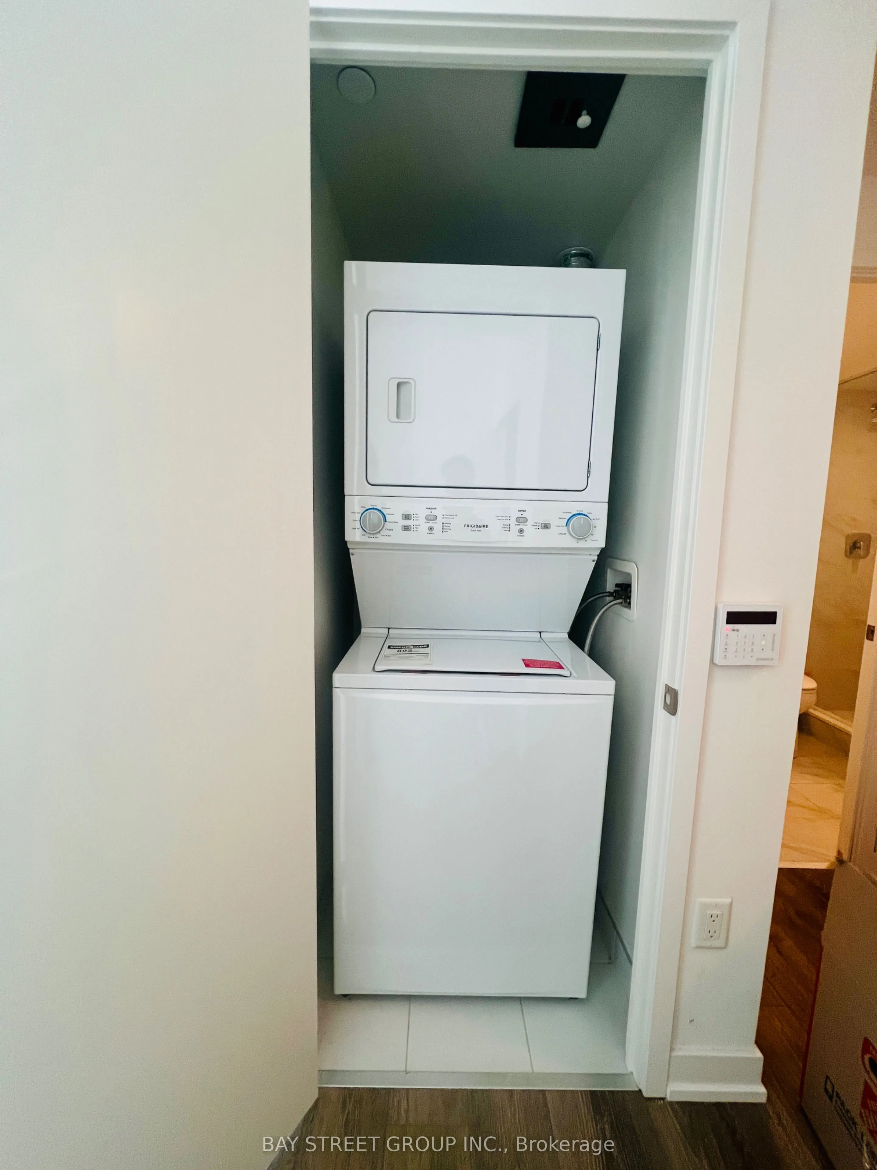 158 Front Street E, #1809
