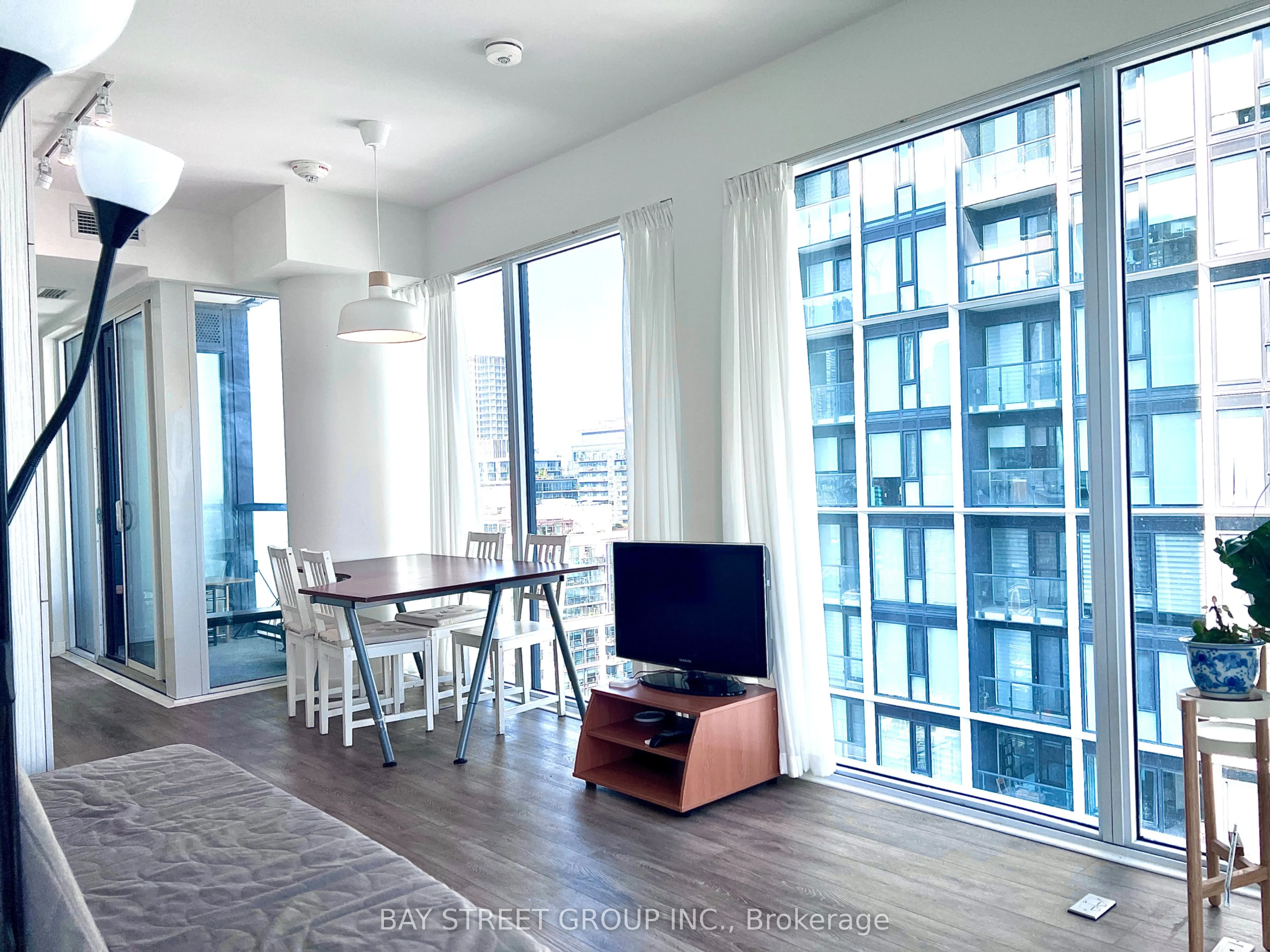 158 Front Street E, #1809