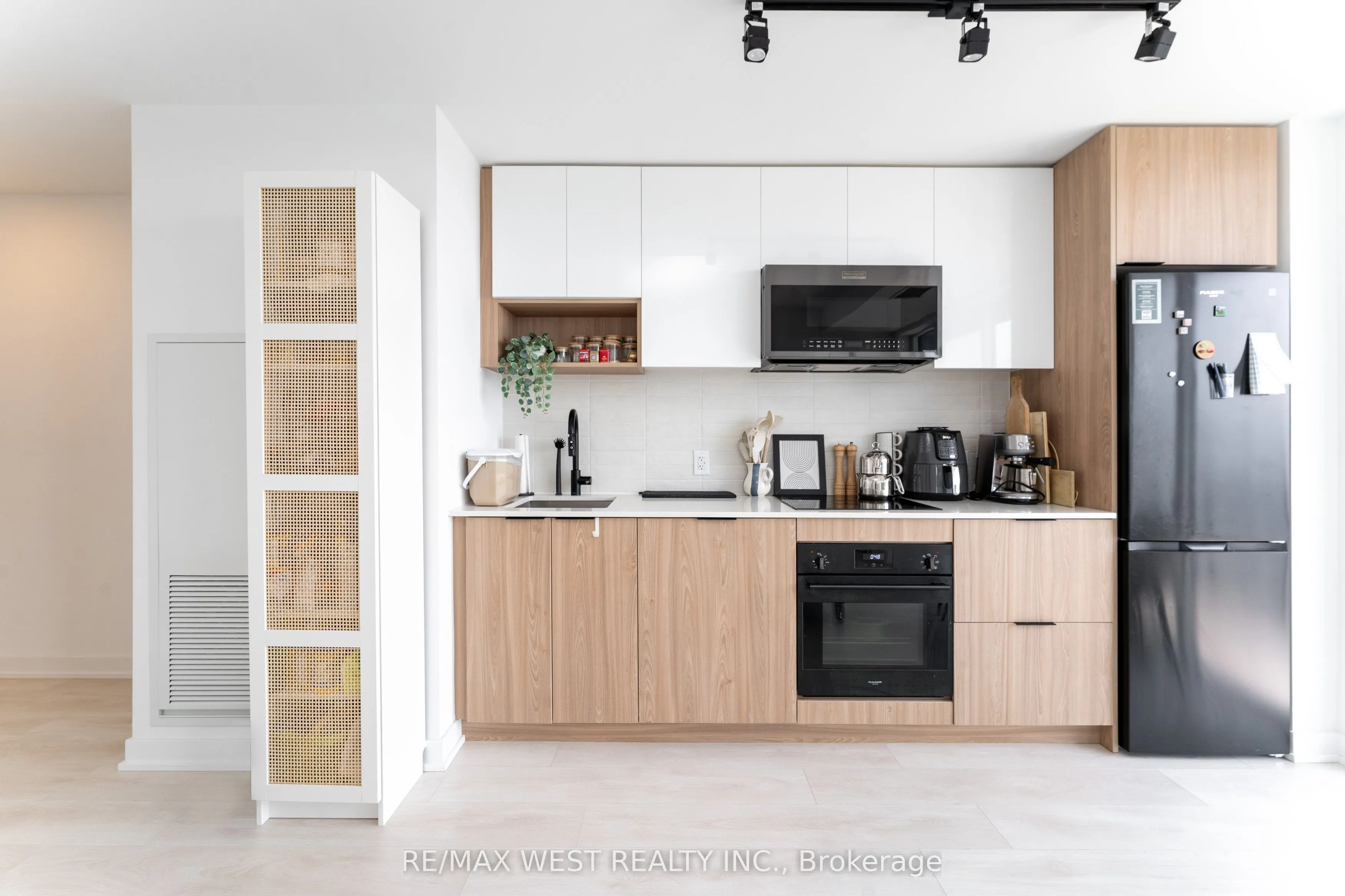 5 Defries Street, #3405