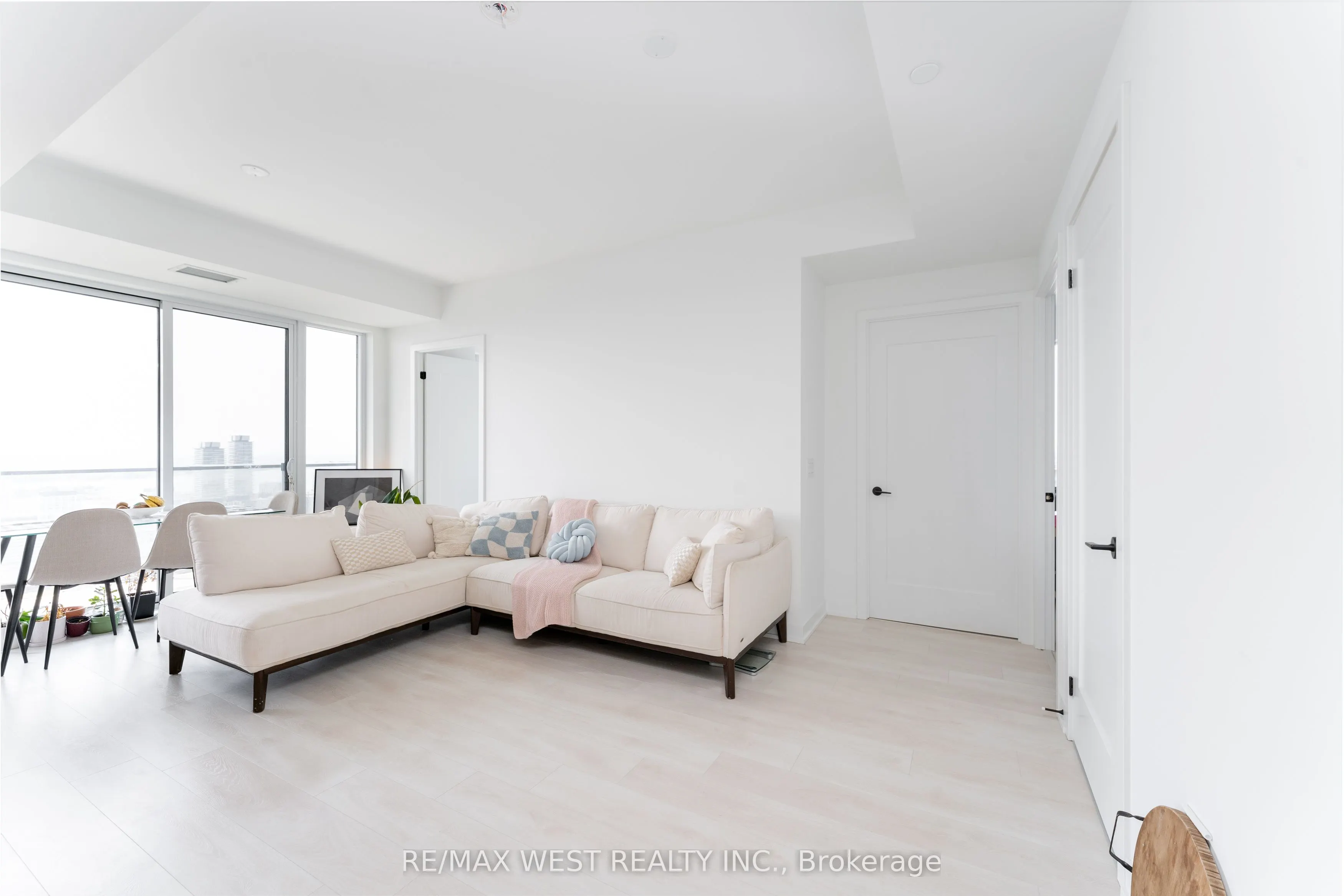 5 Defries Street, #3405