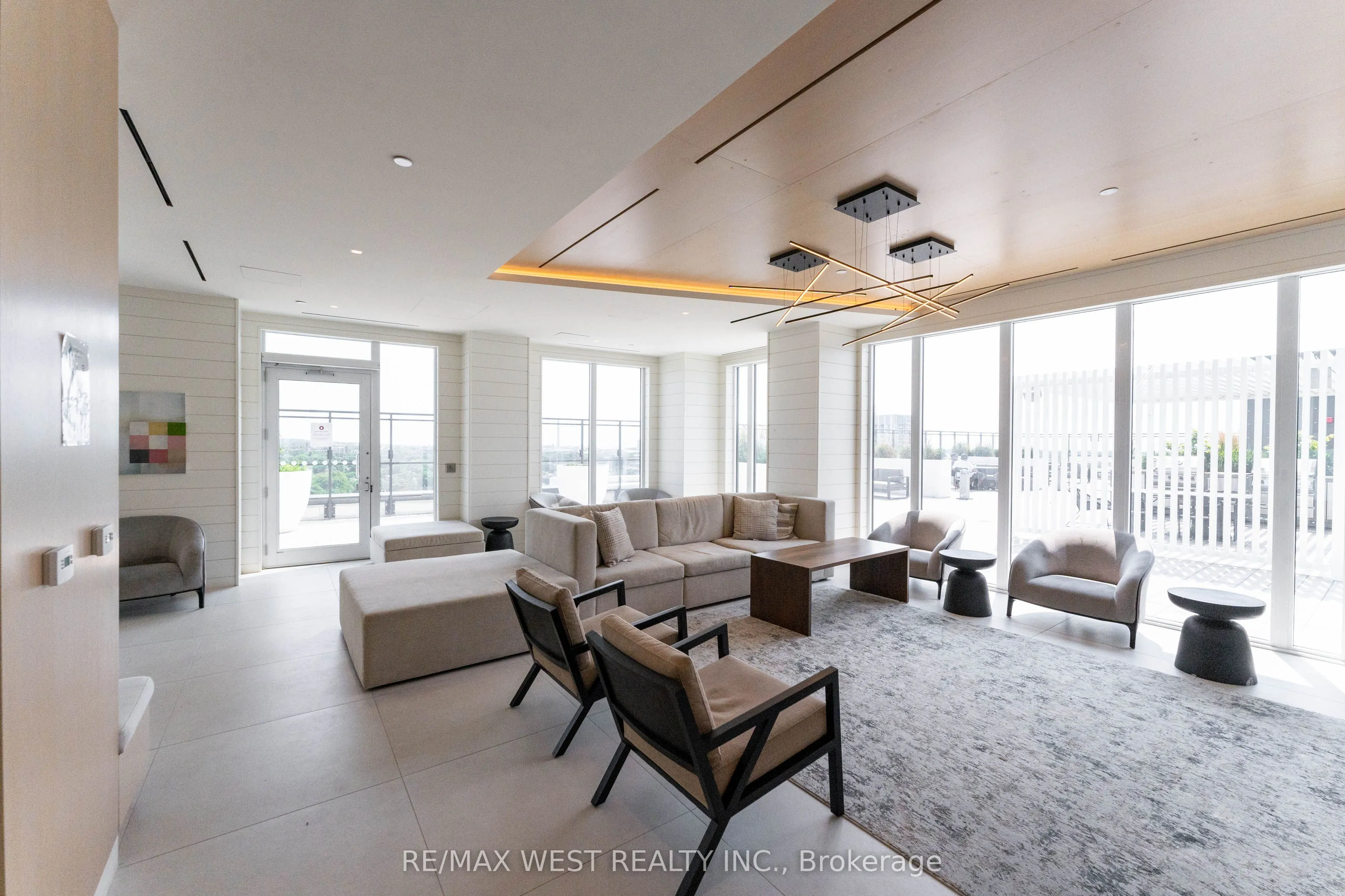5 Defries Street, #3405