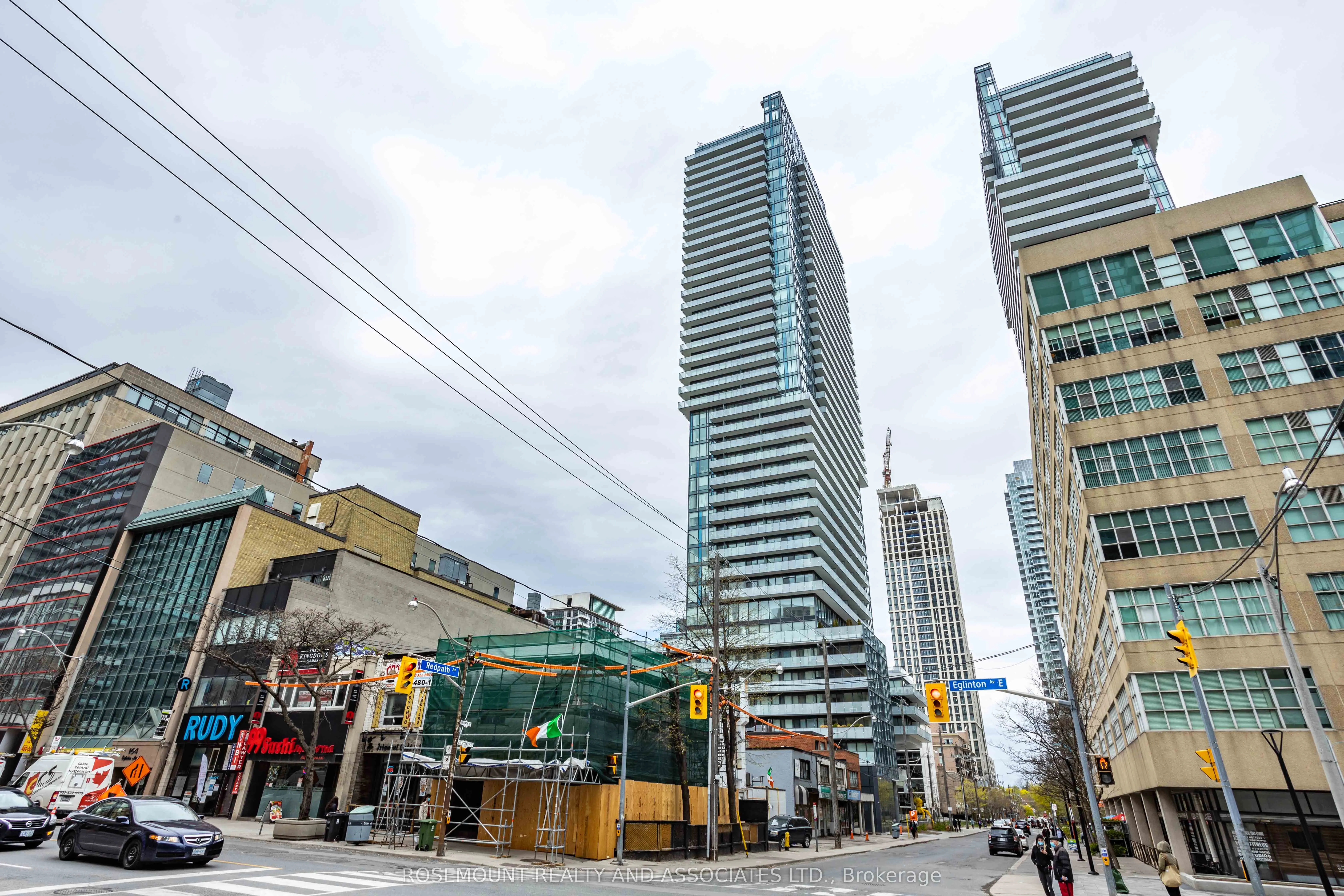 161 Roehampton Avenue, #712