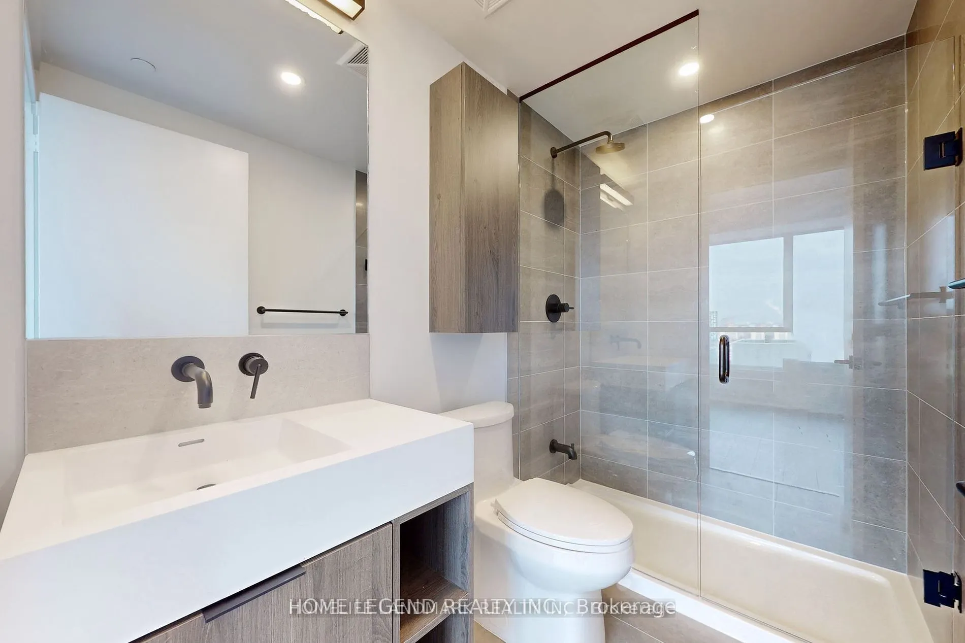108 Peter Street, #2701