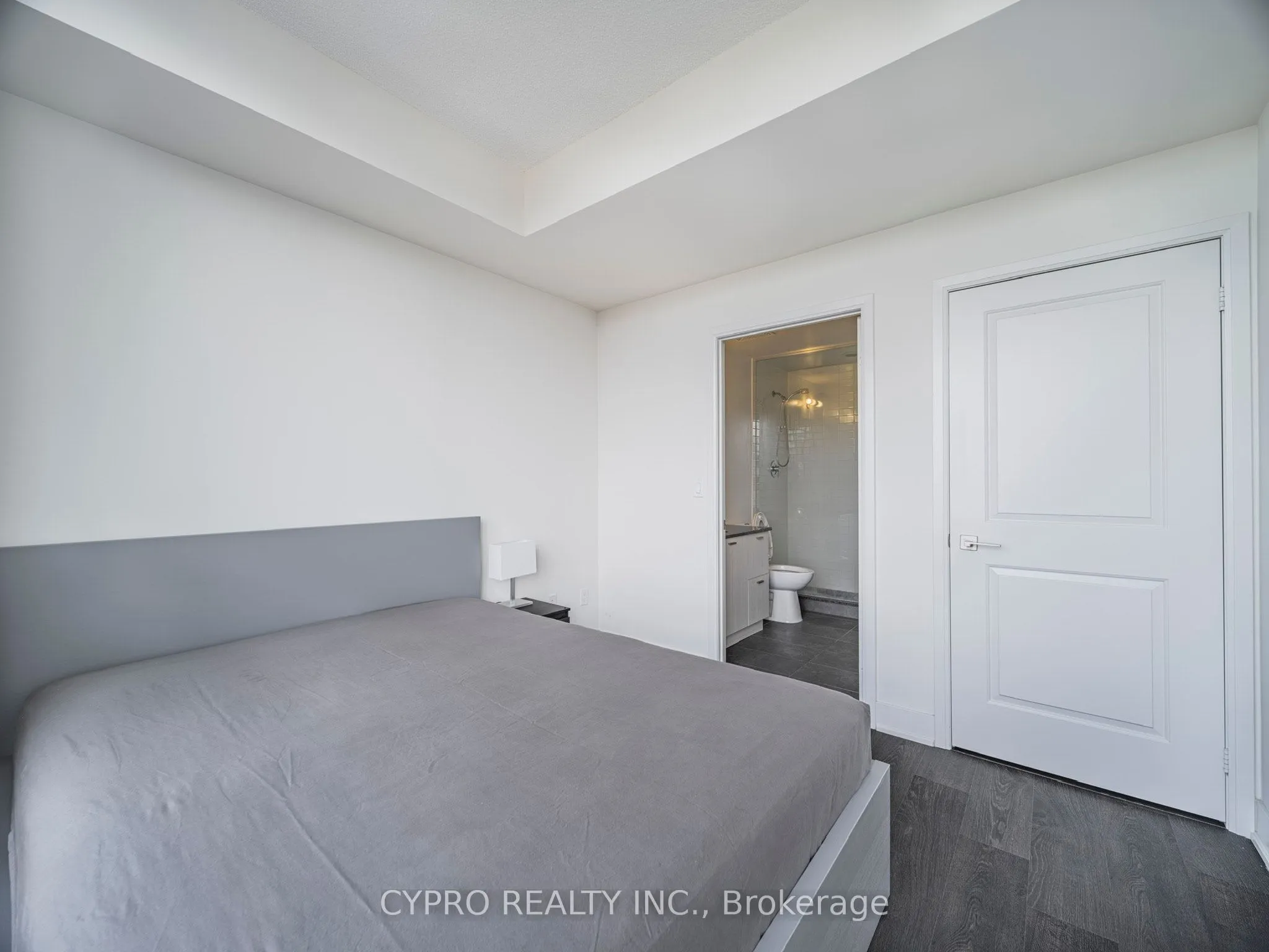 88 Sheppard Avenue E, #2807