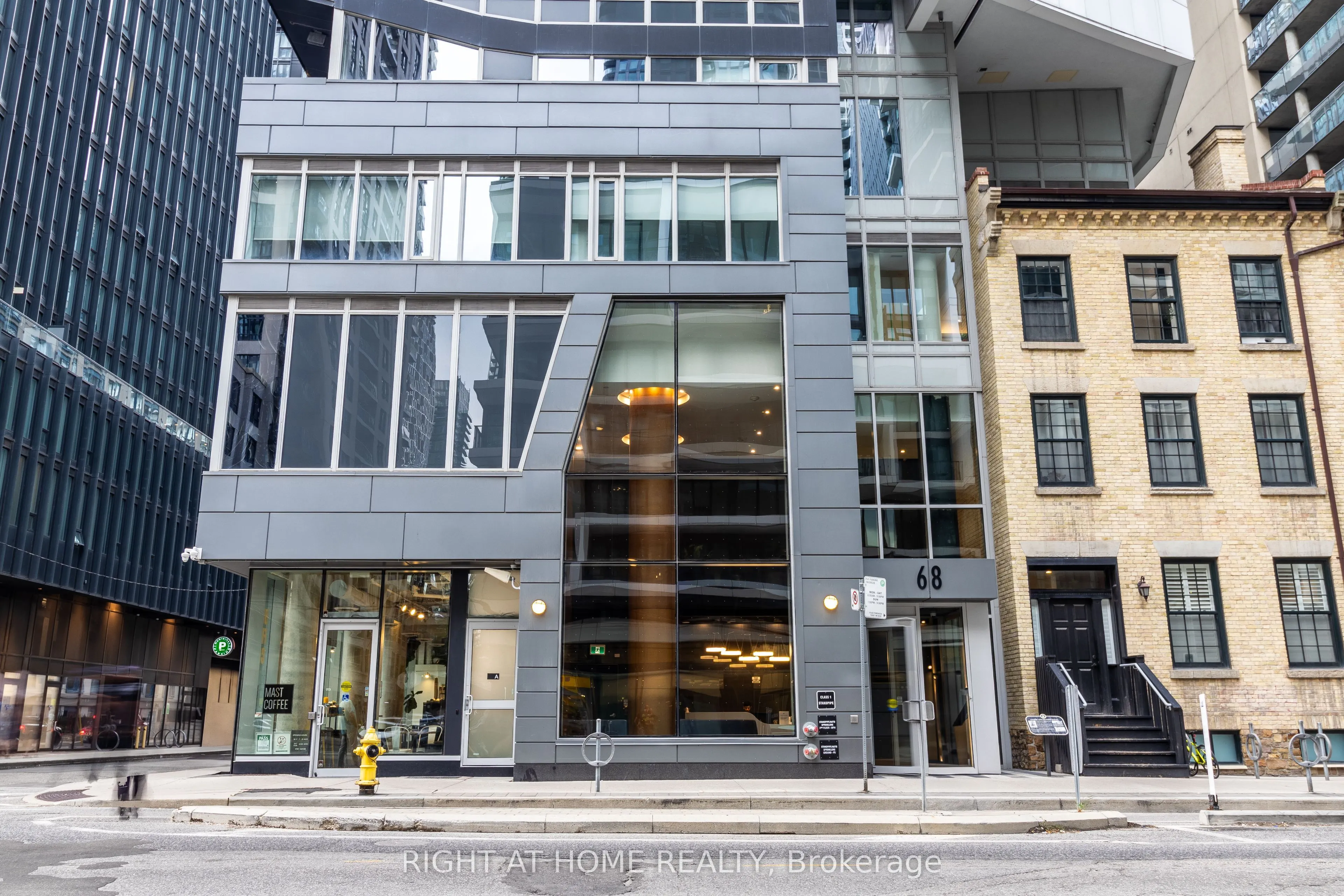 68 Shuter Street, #503