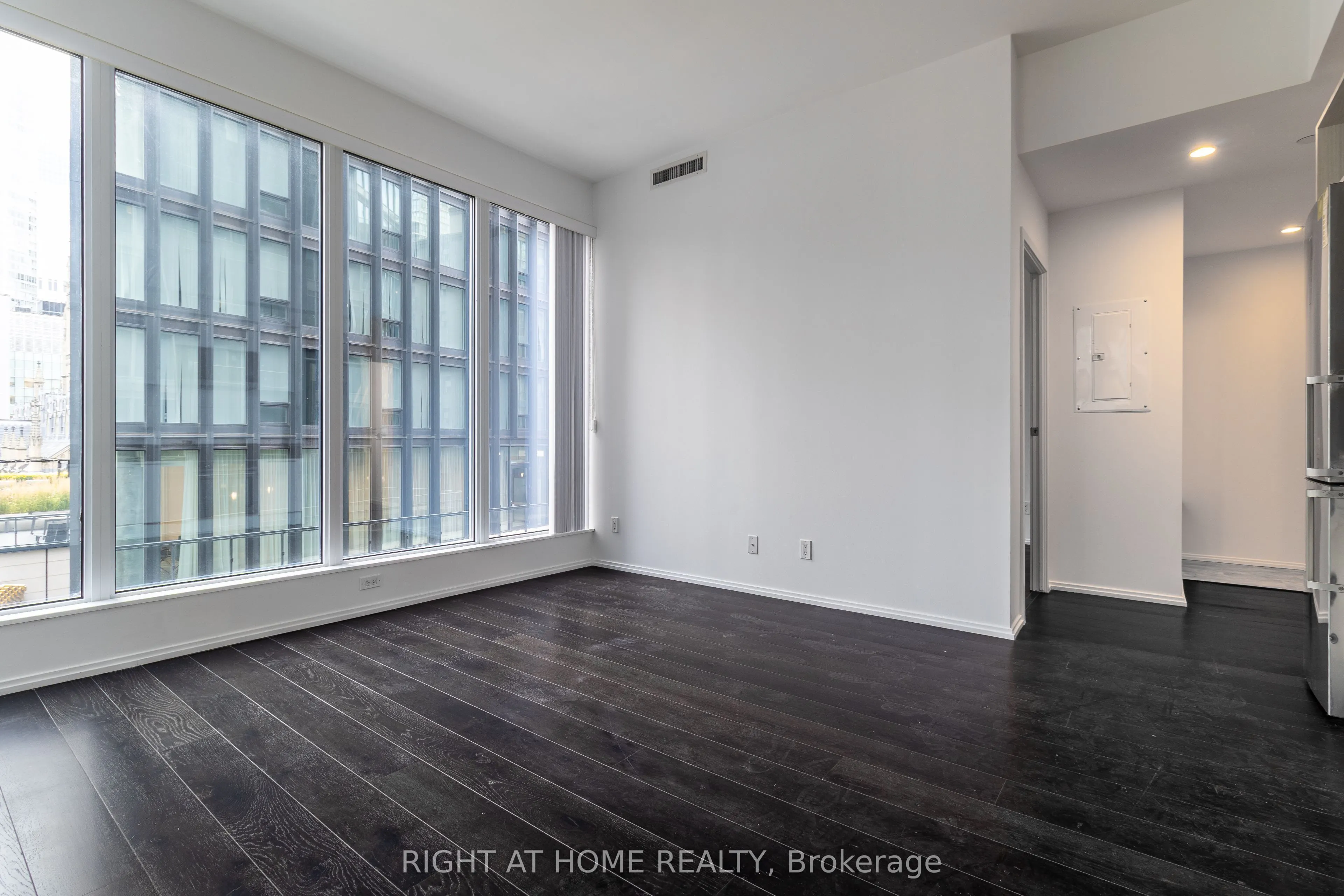 68 Shuter Street, #503