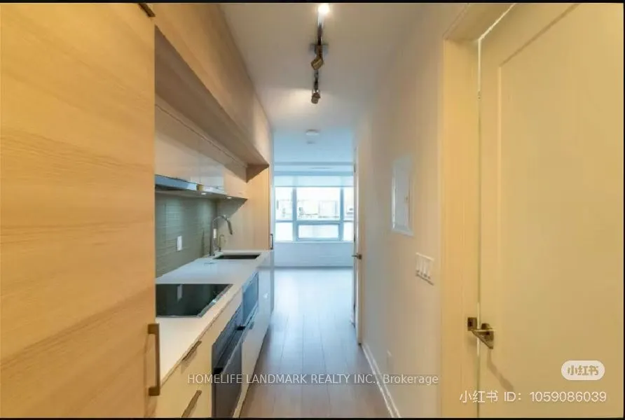 88 Scott Street, #1002