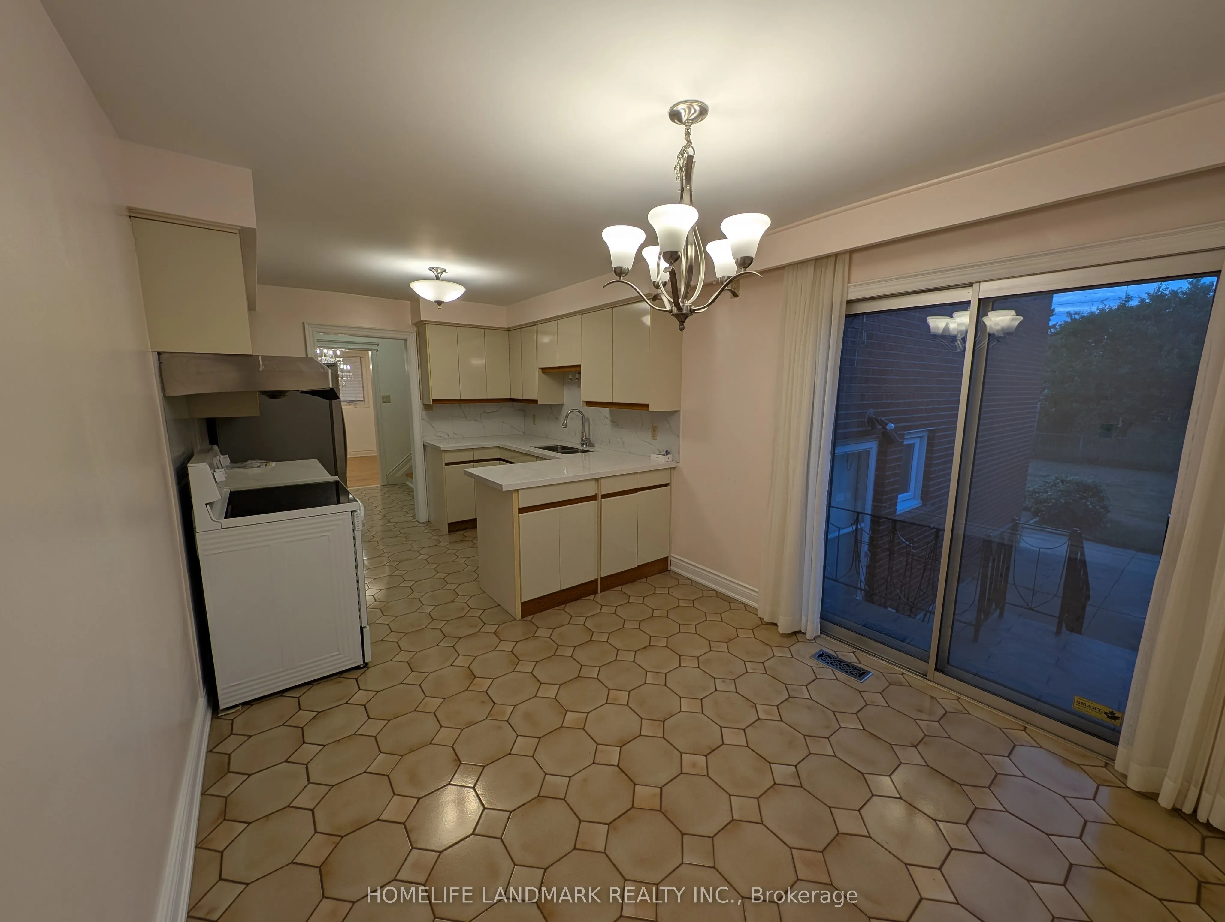 56 Bickerton Crescent, #(upper unit)