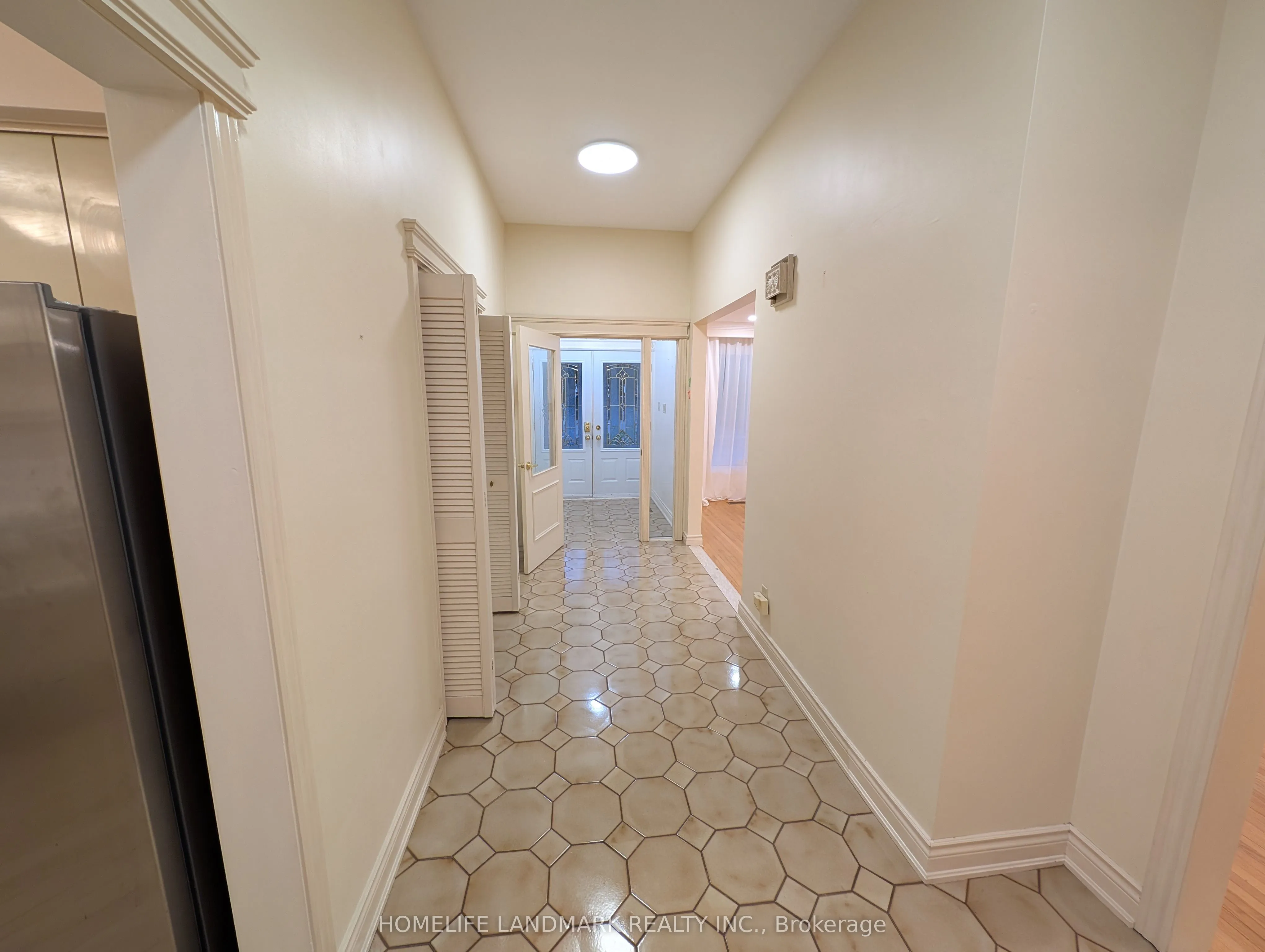 56 Bickerton Crescent, #(upper unit)