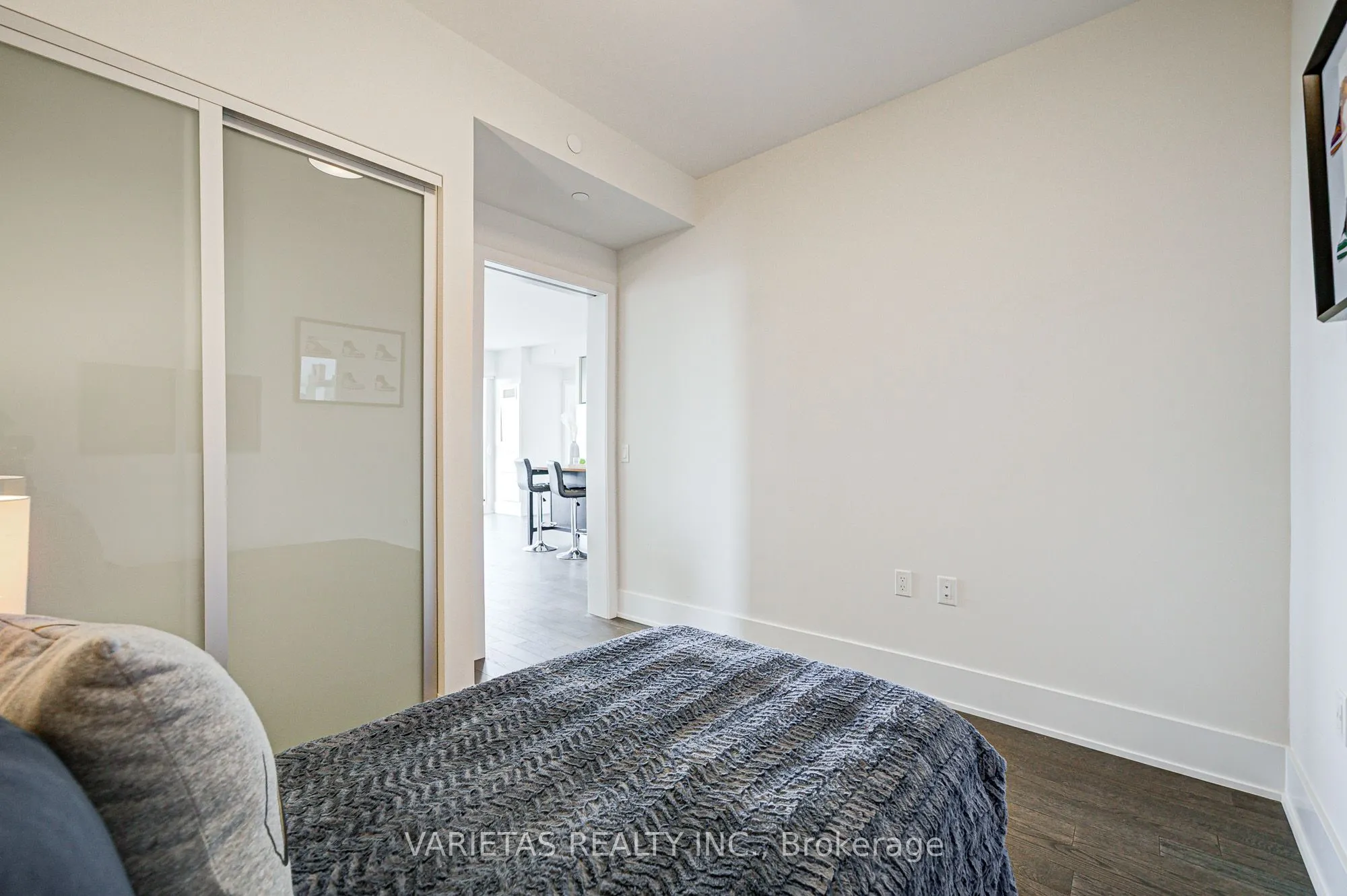585 Bloor Street E, #4319