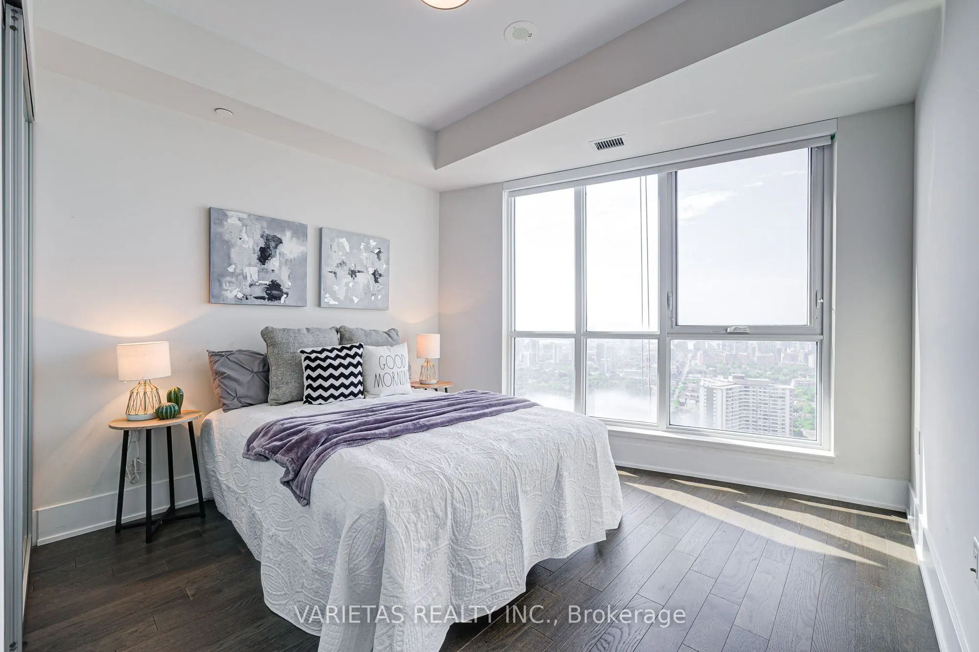 585 Bloor Street E, #4319