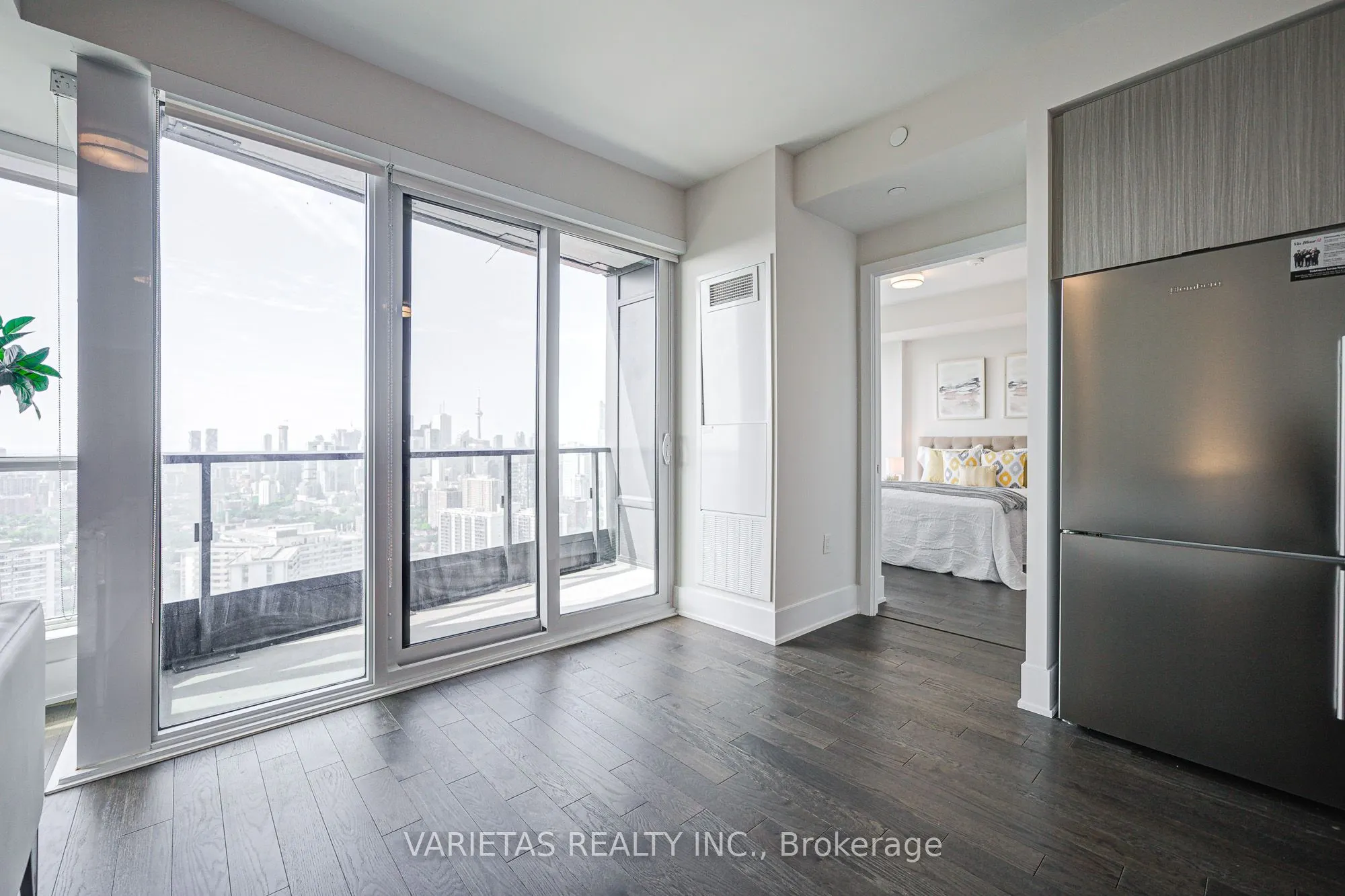 585 Bloor Street E, #4319