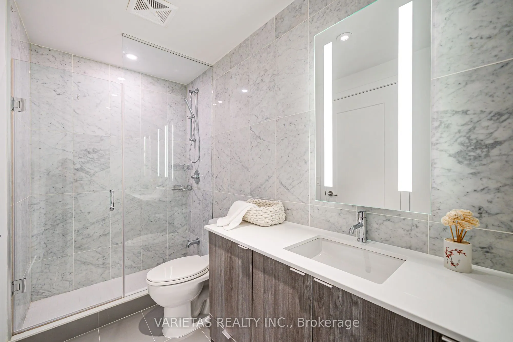 585 Bloor Street E, #4319