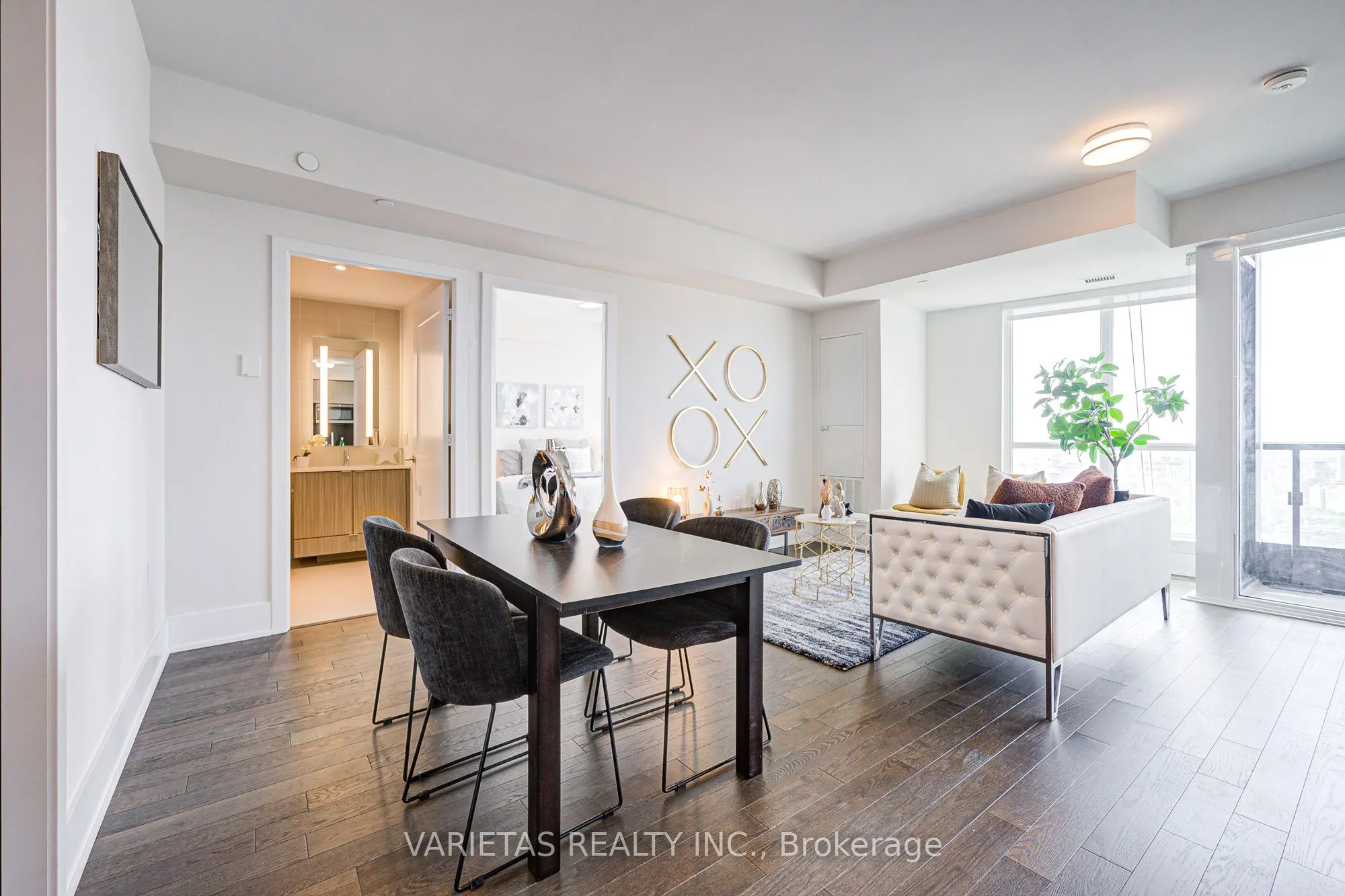 585 Bloor Street E, #4319