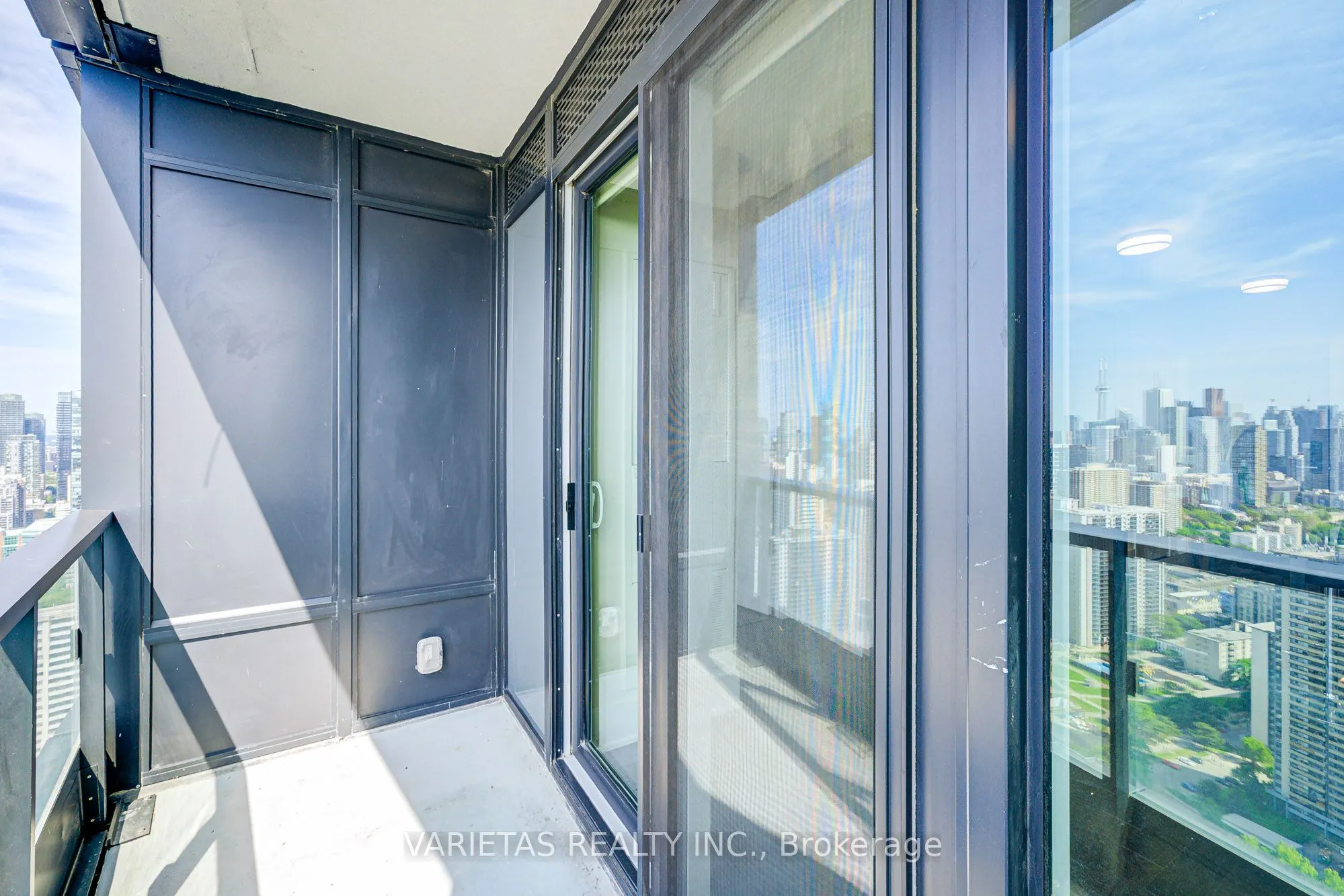 585 Bloor Street E, #4319