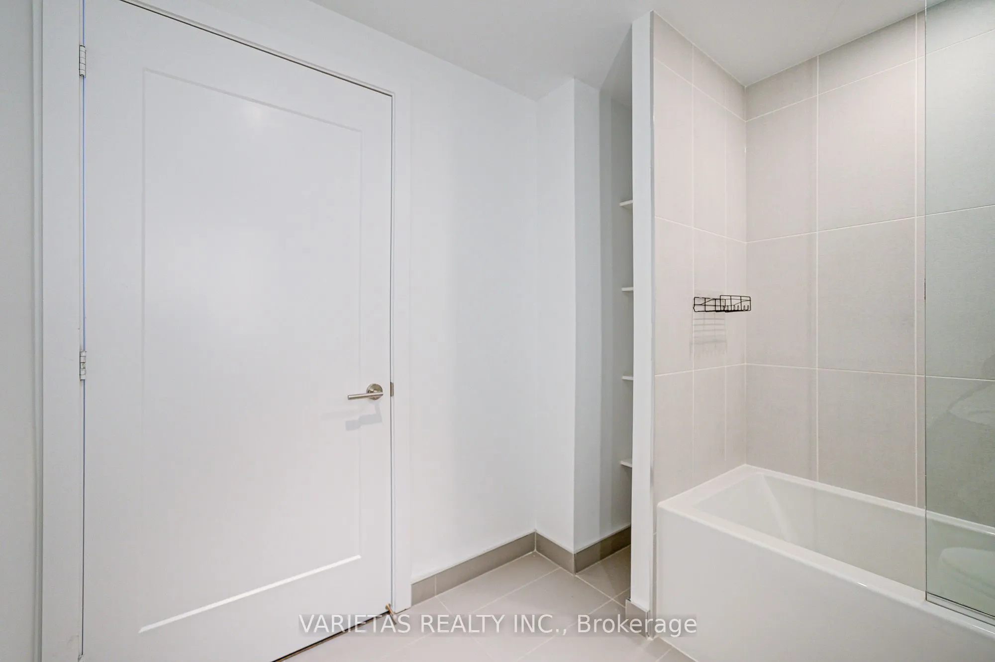 585 Bloor Street E, #4319