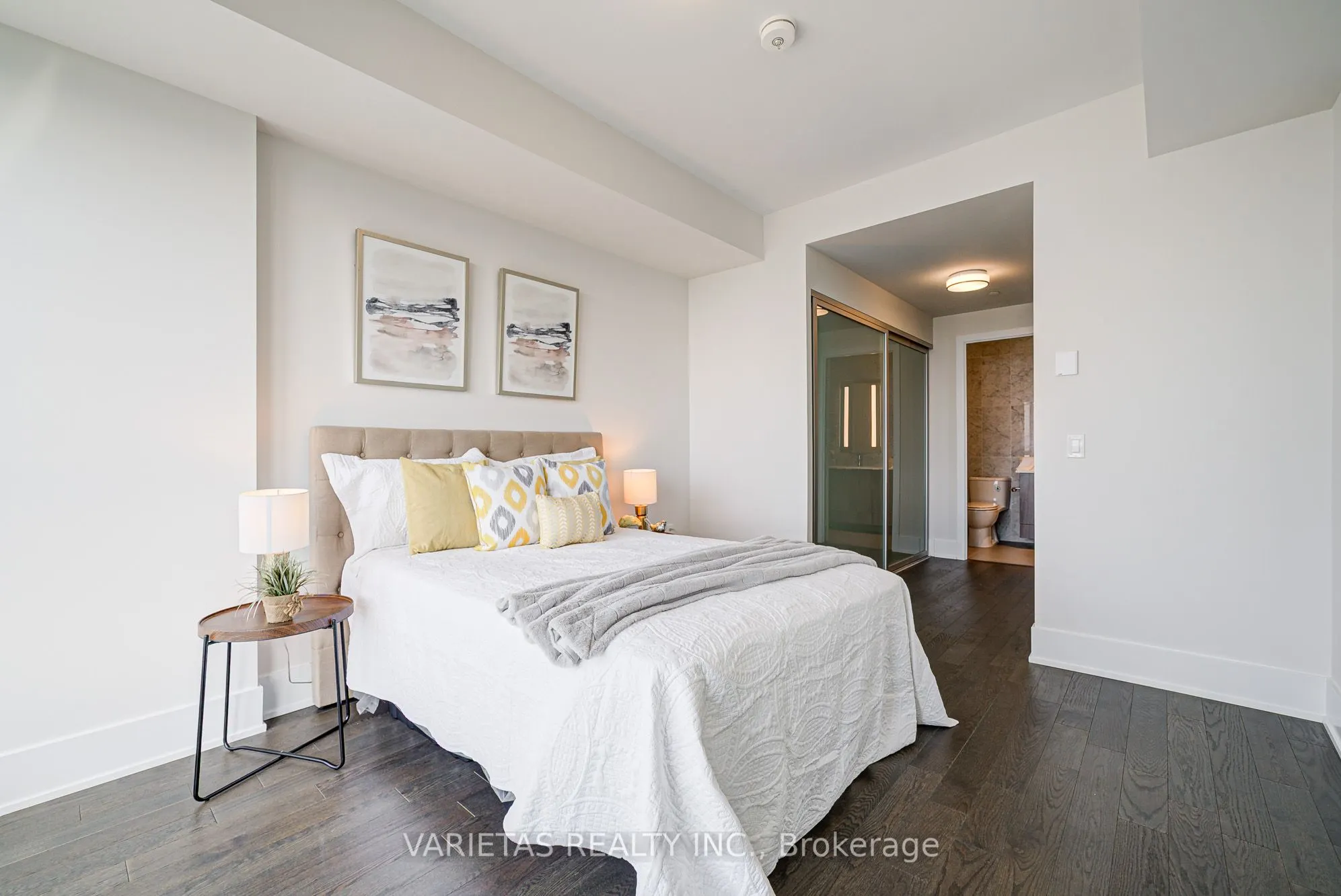 585 Bloor Street E, #4319