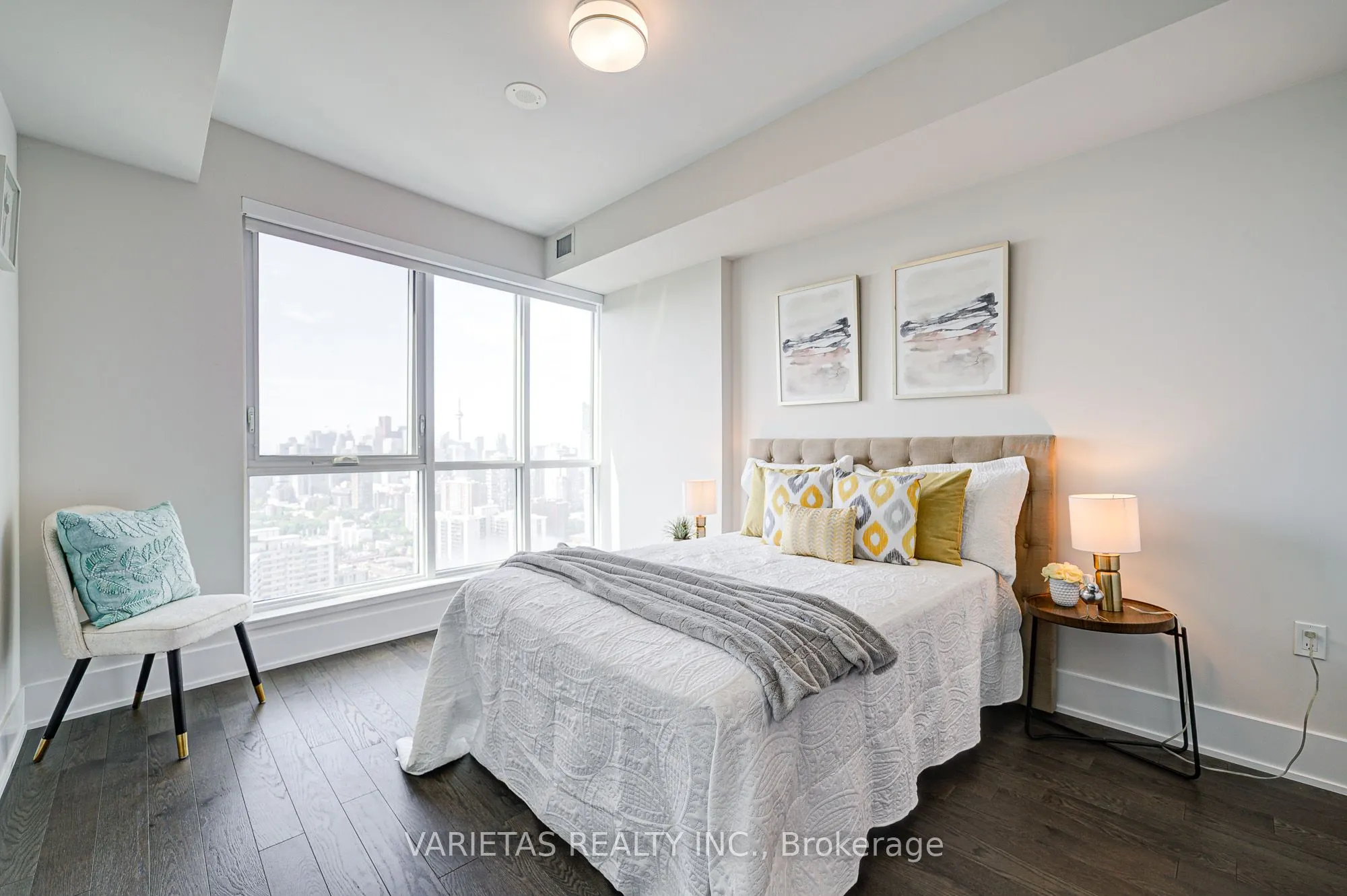 585 Bloor Street E, #4319
