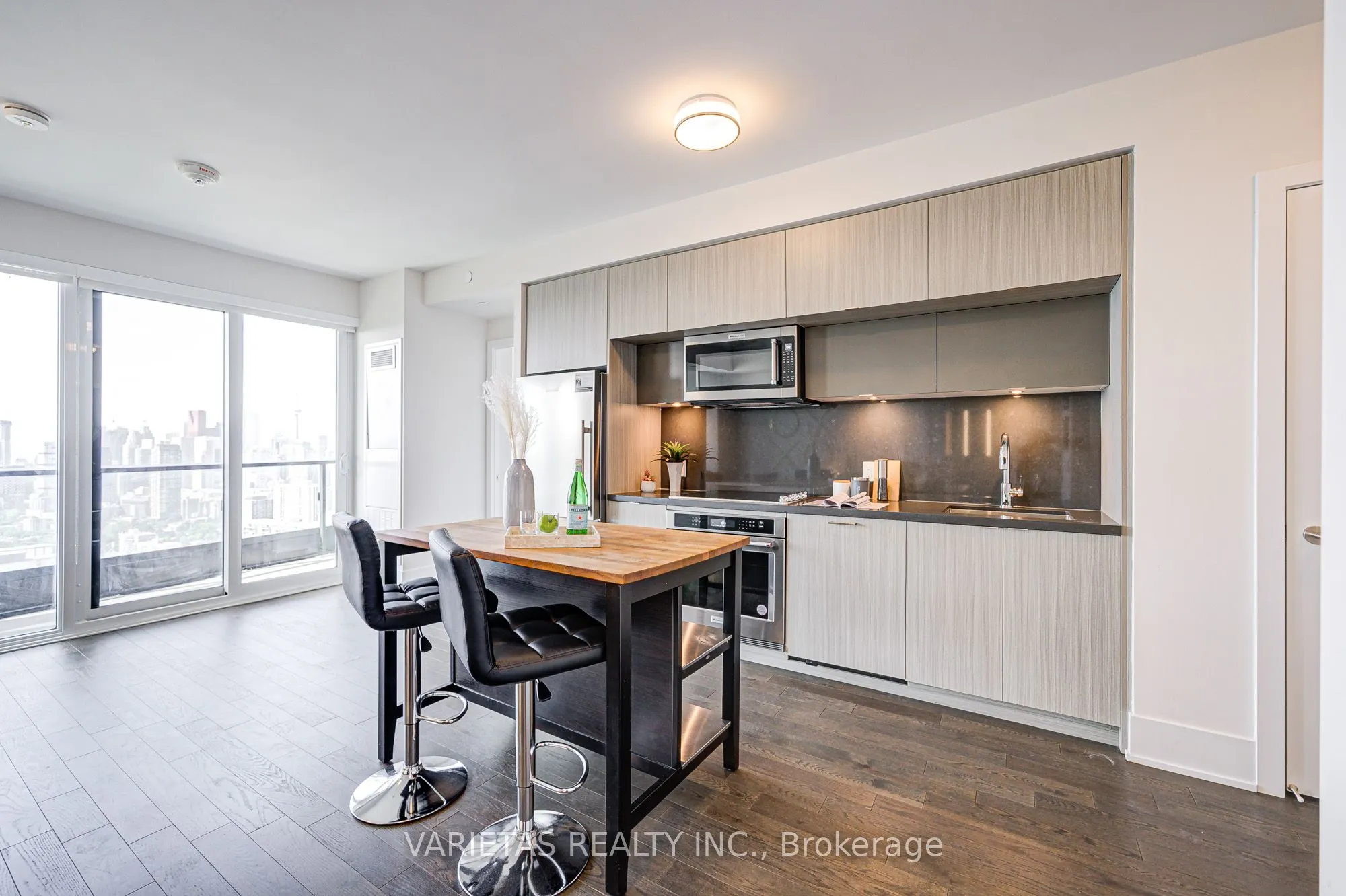 585 Bloor Street E, #4319