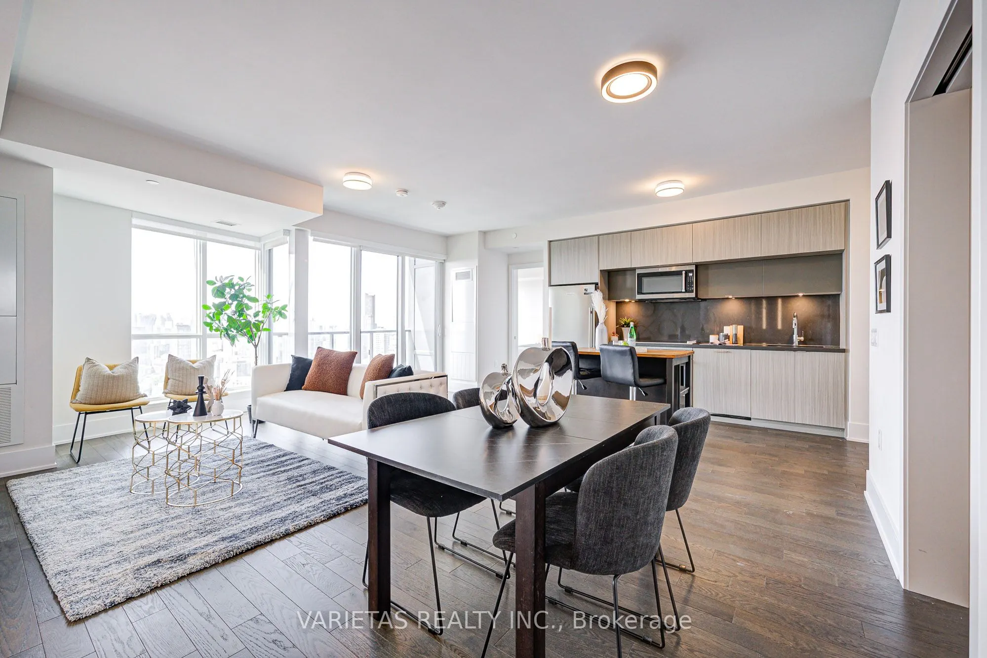 585 Bloor Street E, #4319