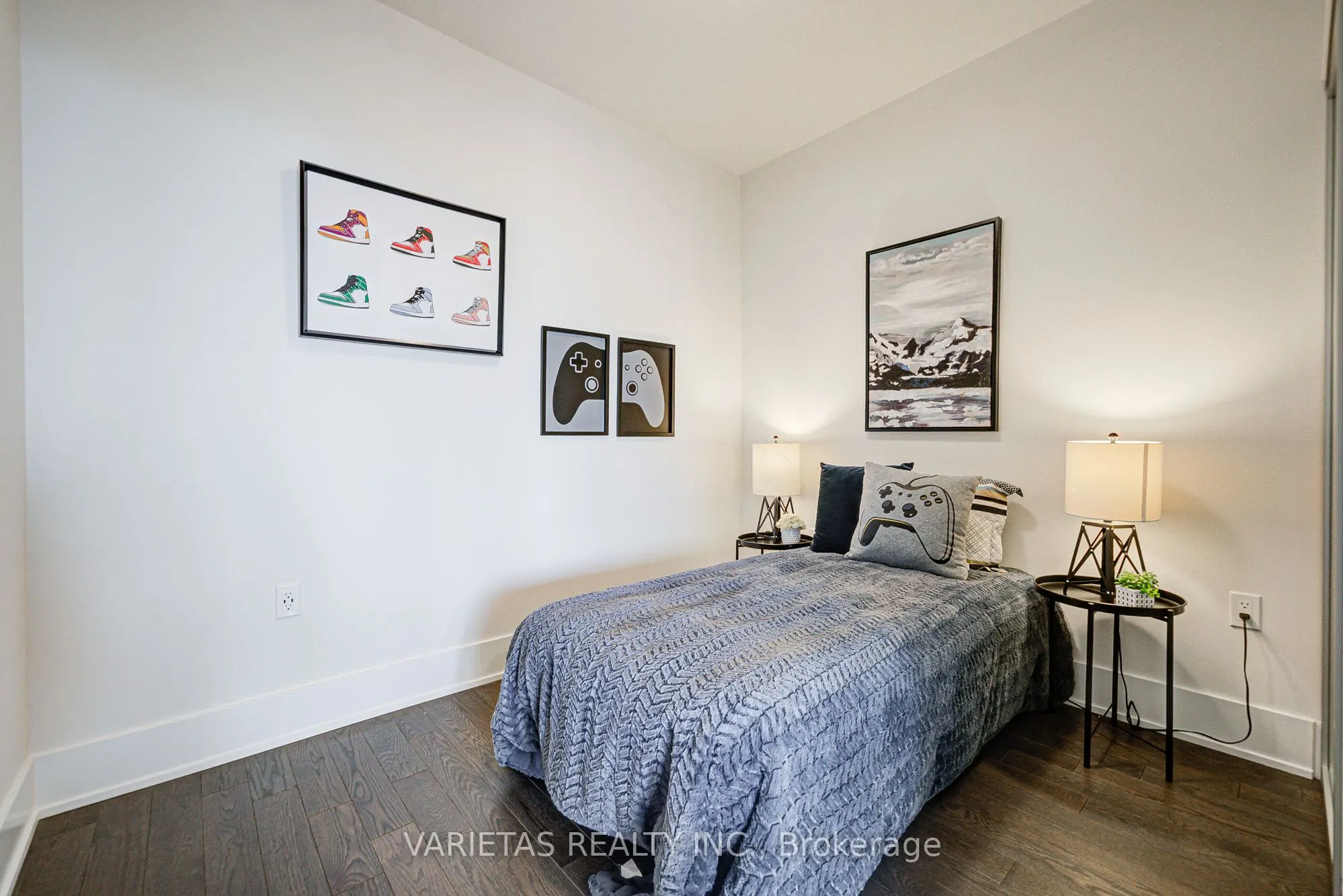 585 Bloor Street E, #4319
