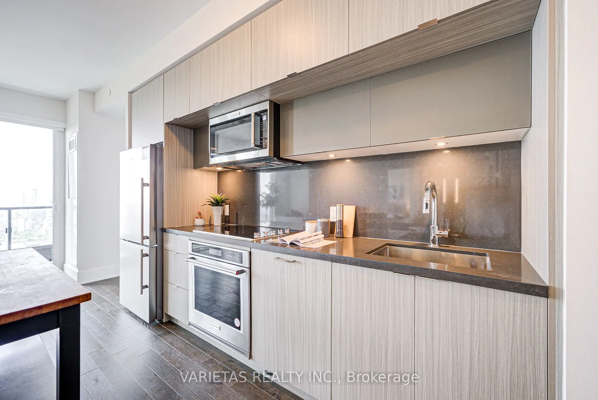 585 Bloor Street E, #4319