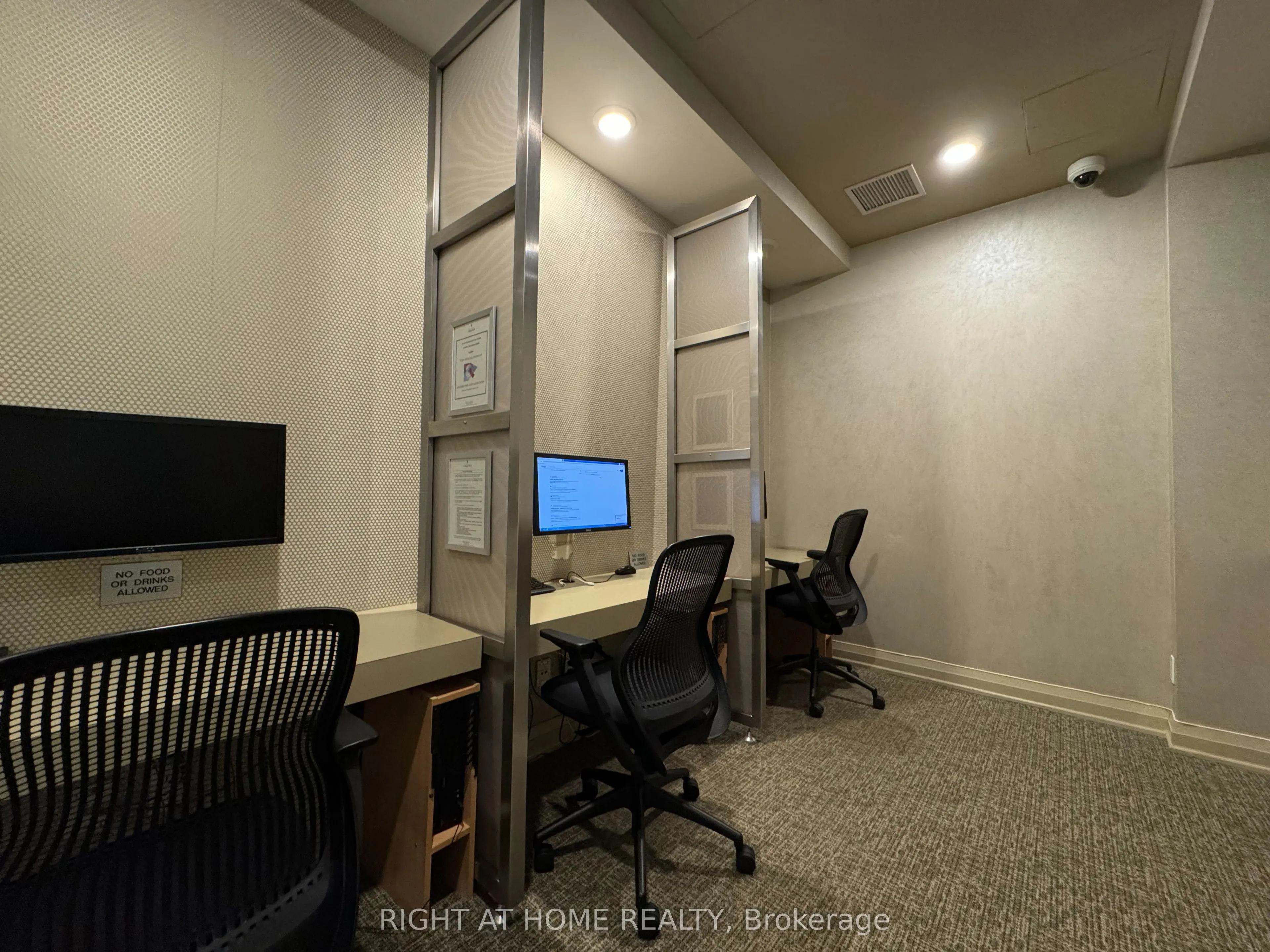 763 Bay Street, #3207