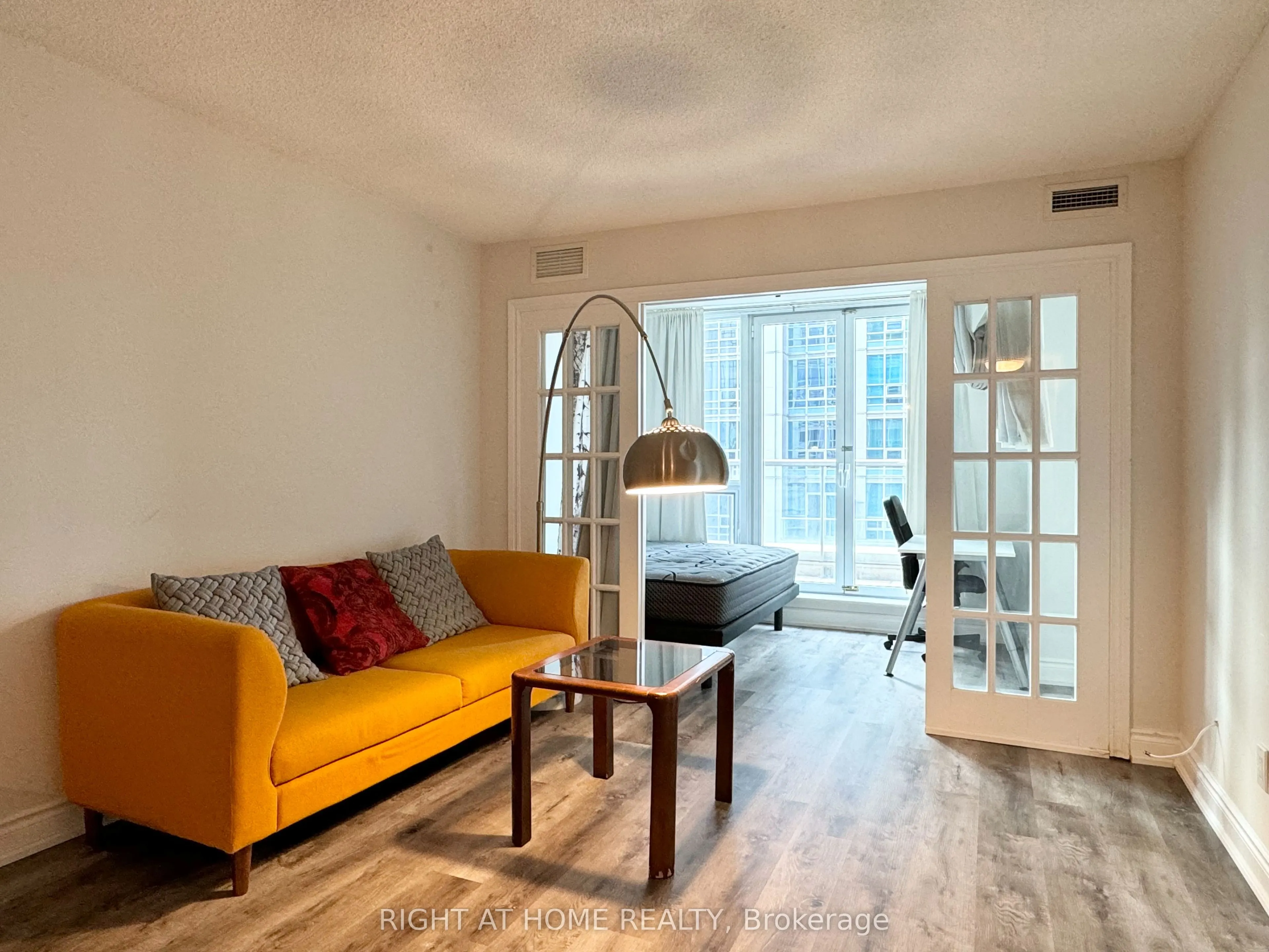 763 Bay Street, #3207